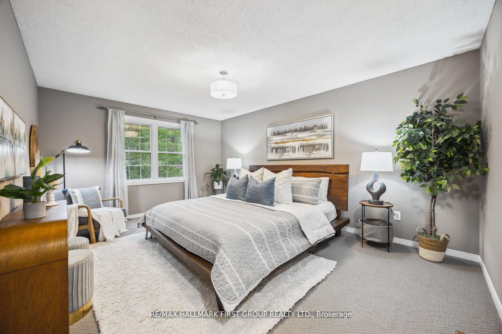 Photo 24 of 40 Centre Road, Uxbridge — HOMEH