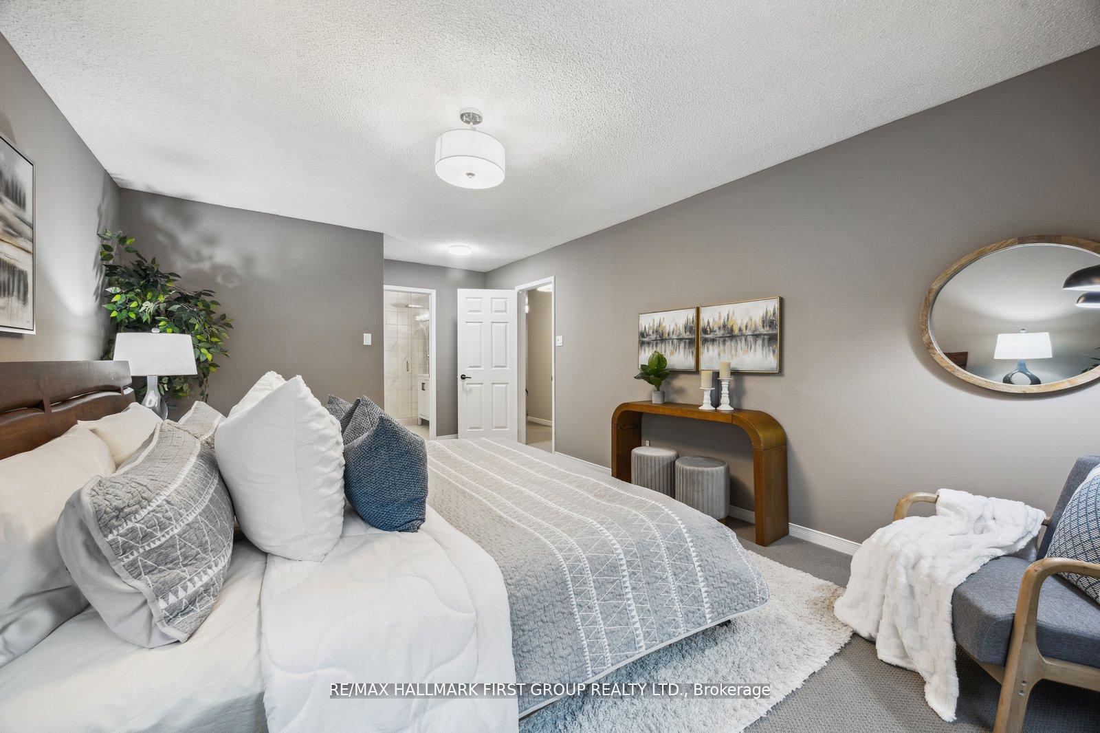Photo 25 of 40 Centre Road, Uxbridge — HOMEH