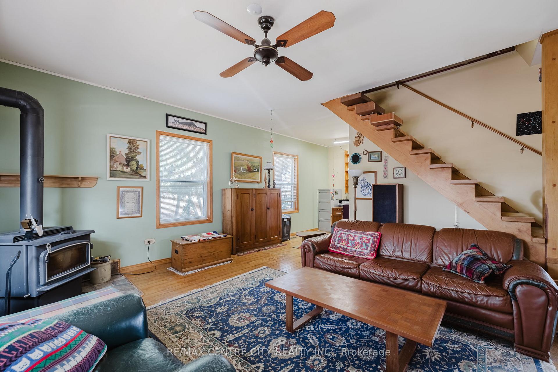 Photo 5 of 6707 Chalk Line, Warwick — HOMEH