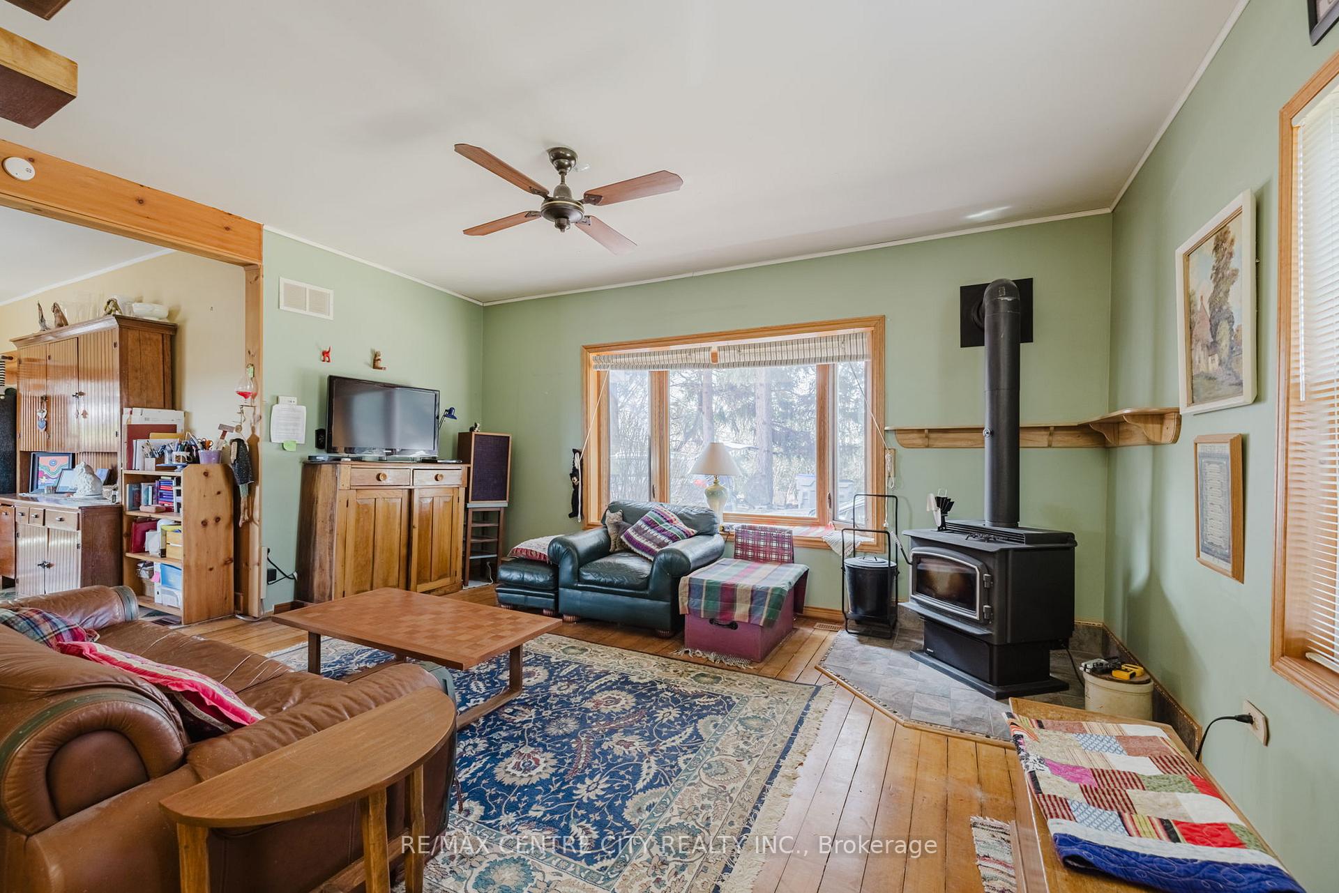 Photo 7 of 6707 Chalk Line, Warwick — HOMEH