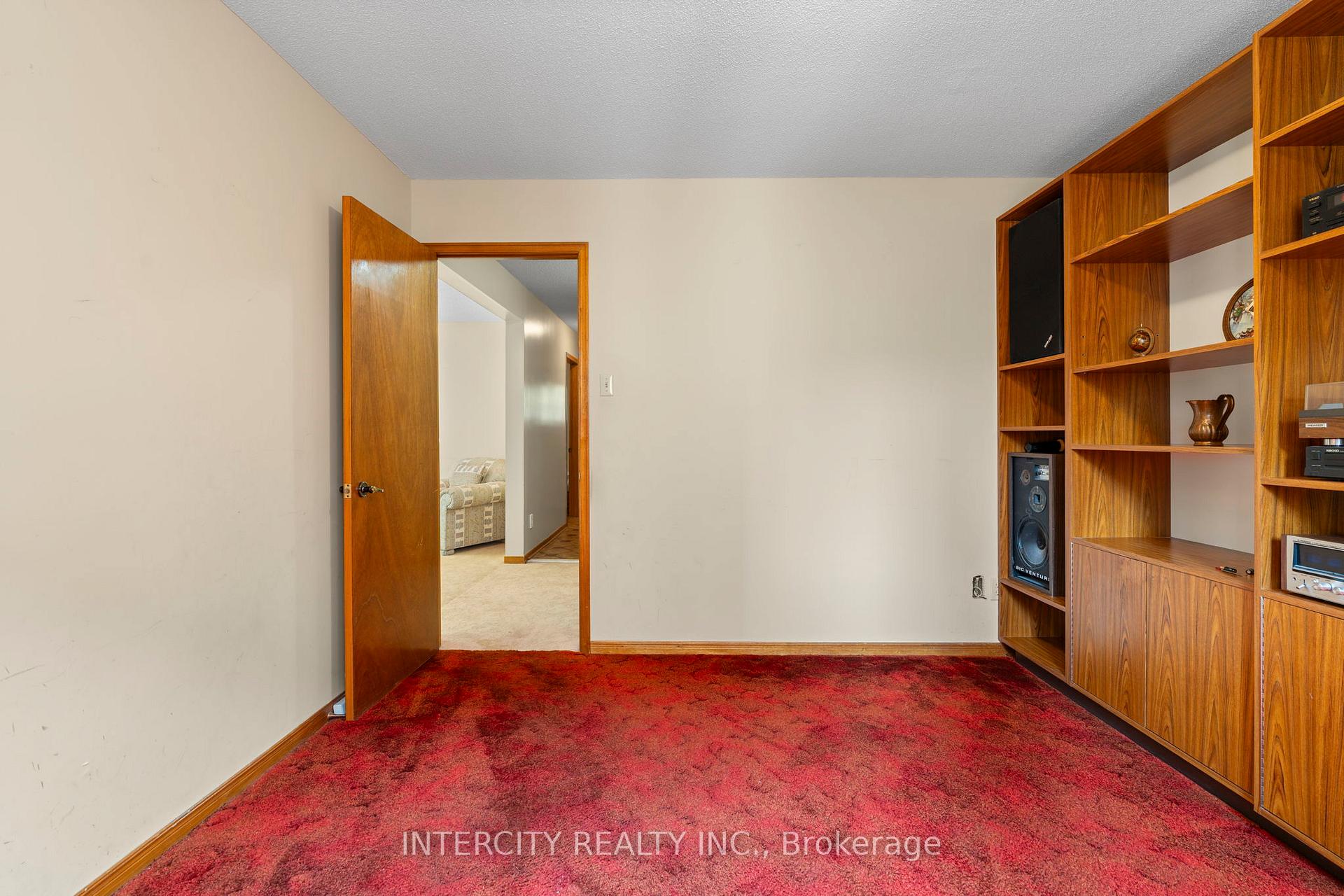 Photo 29 of 64 Brandy Crescent, Vaughan, East Woodbridge — HOMEH