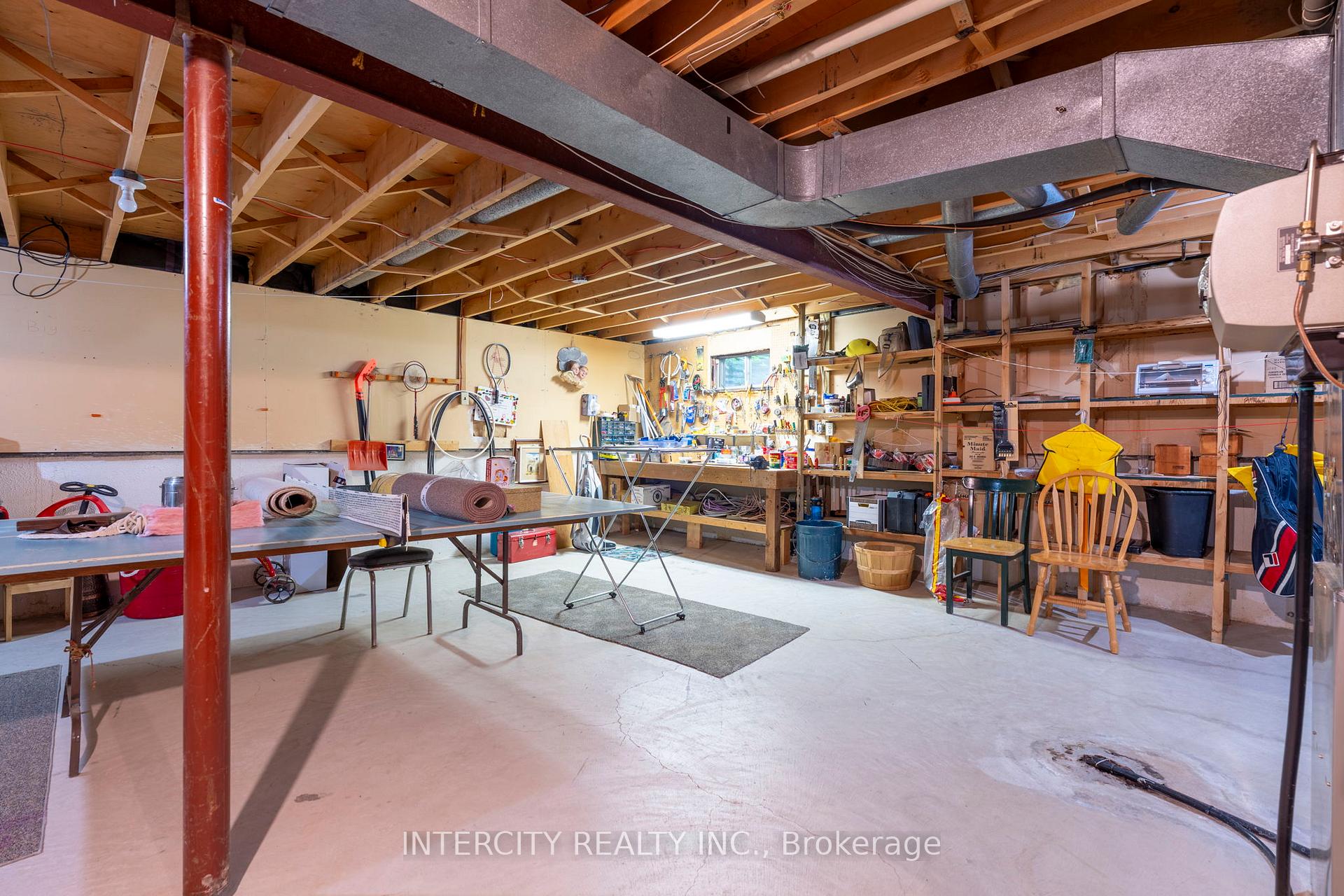 Photo 41 of 64 Brandy Crescent, Vaughan, East Woodbridge — HOMEH