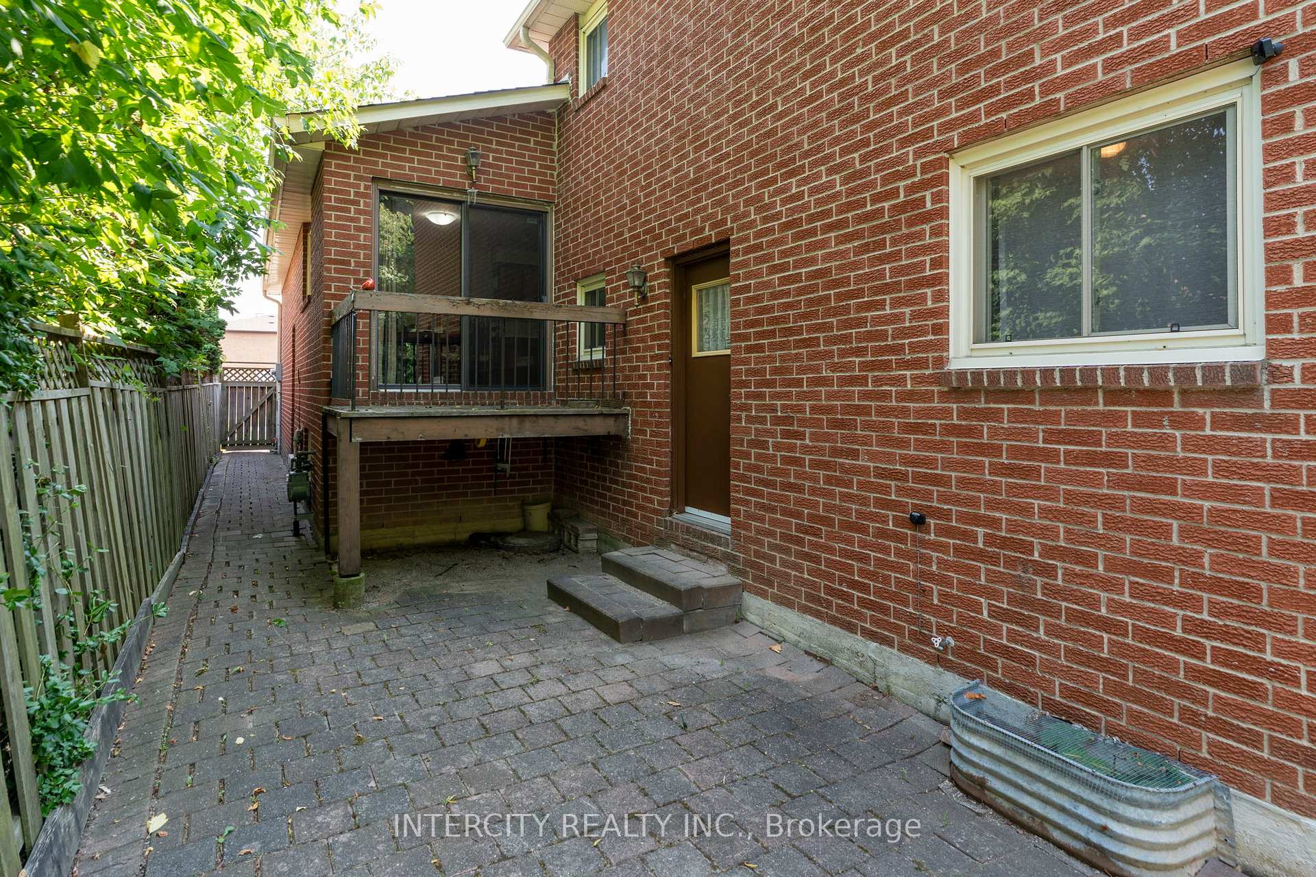 Photo 44 of 64 Brandy Crescent, Vaughan, East Woodbridge — HOMEH