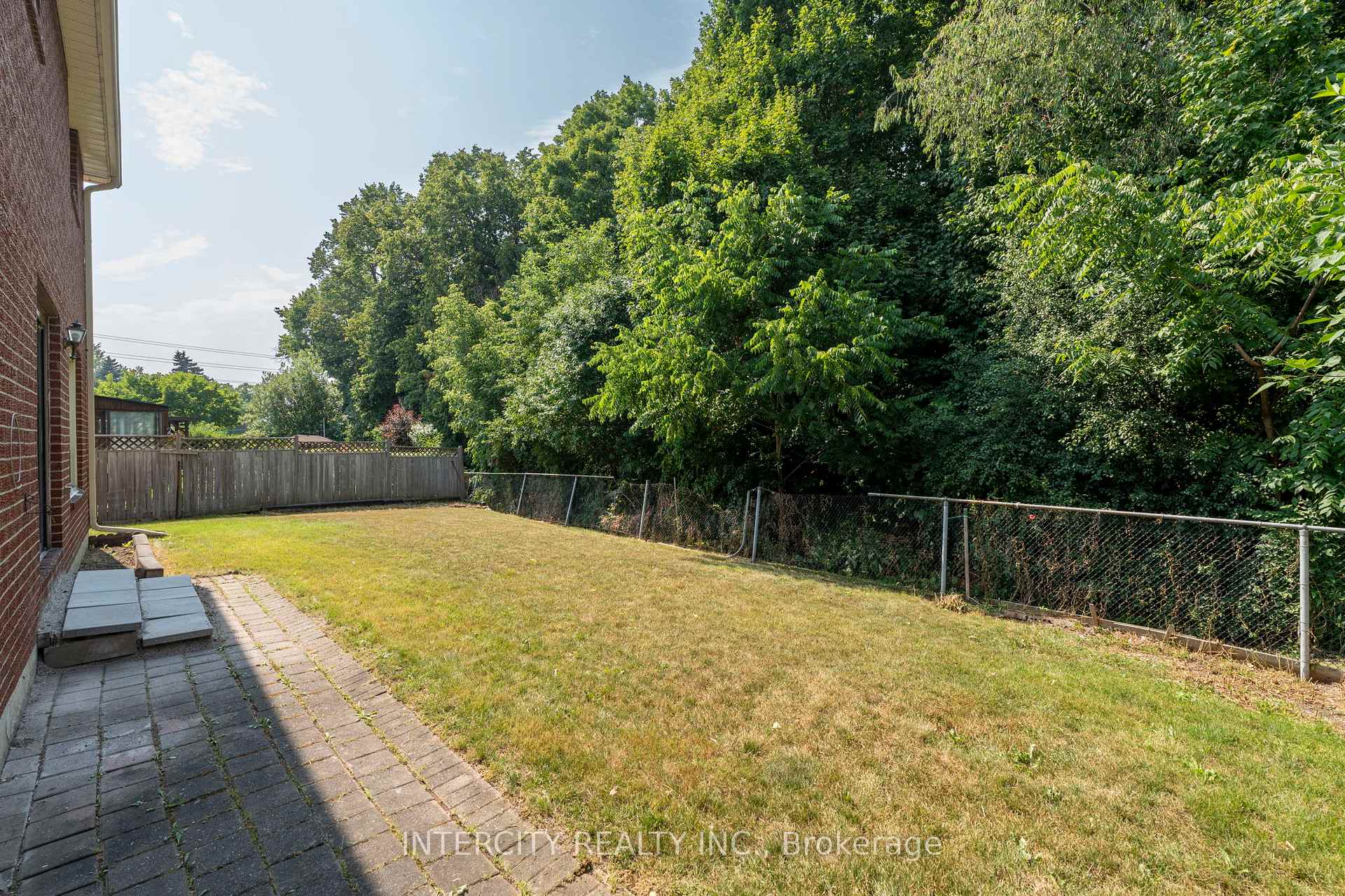 Photo 45 of 64 Brandy Crescent, Vaughan, East Woodbridge — HOMEH