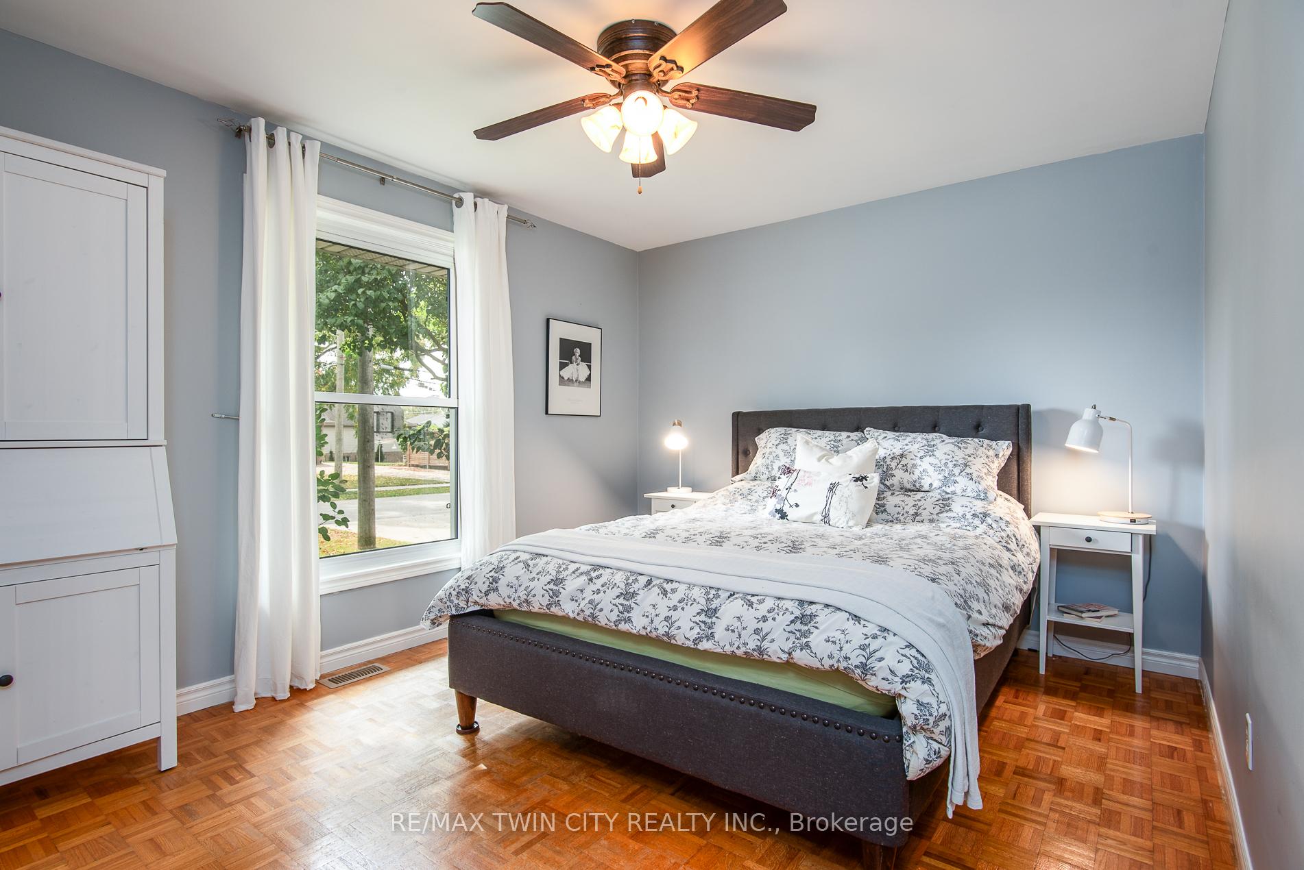 Photo 16 of 1099 Henry Street, Wellesley — HOMEH