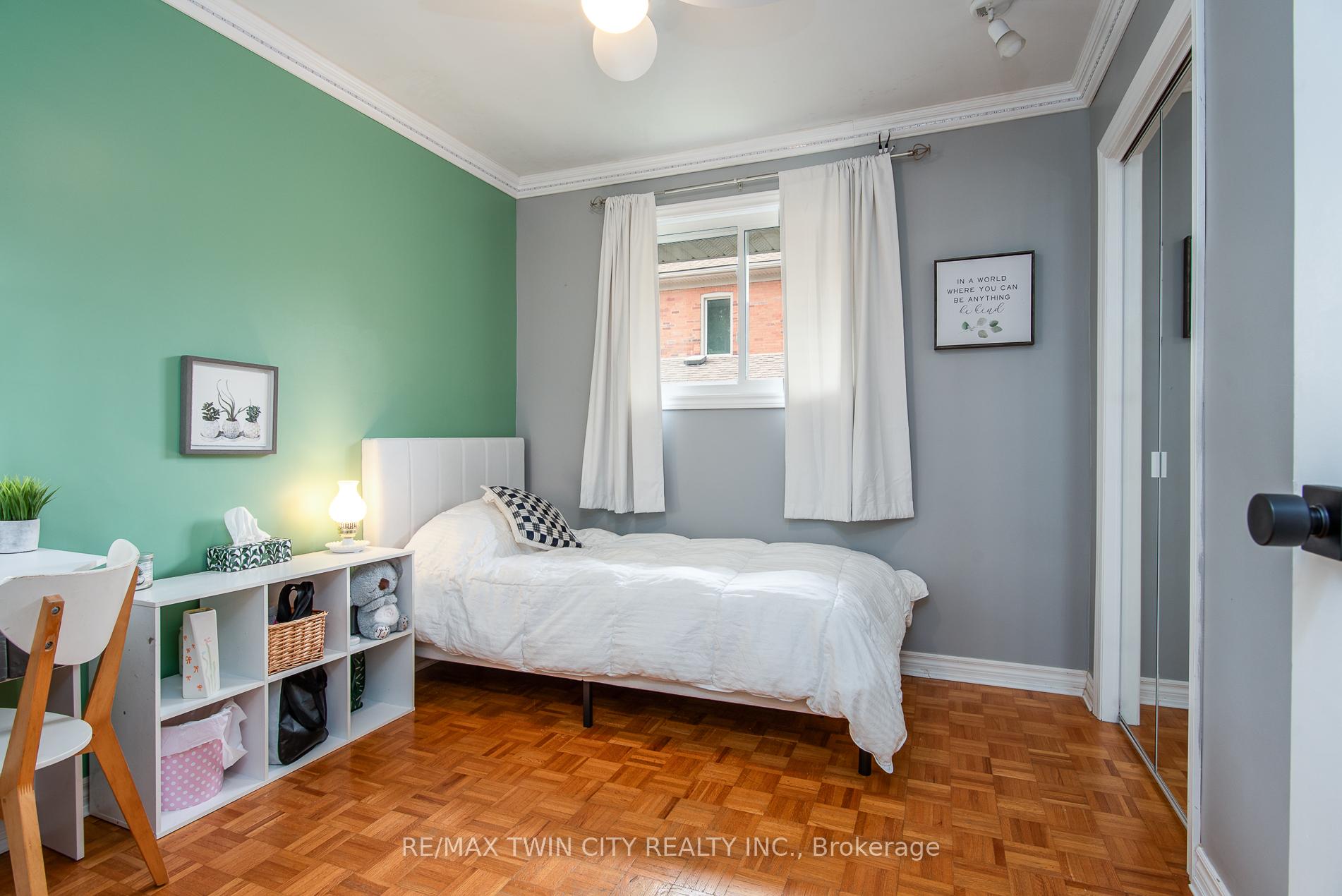 Photo 19 of 1099 Henry Street, Wellesley — HOMEH