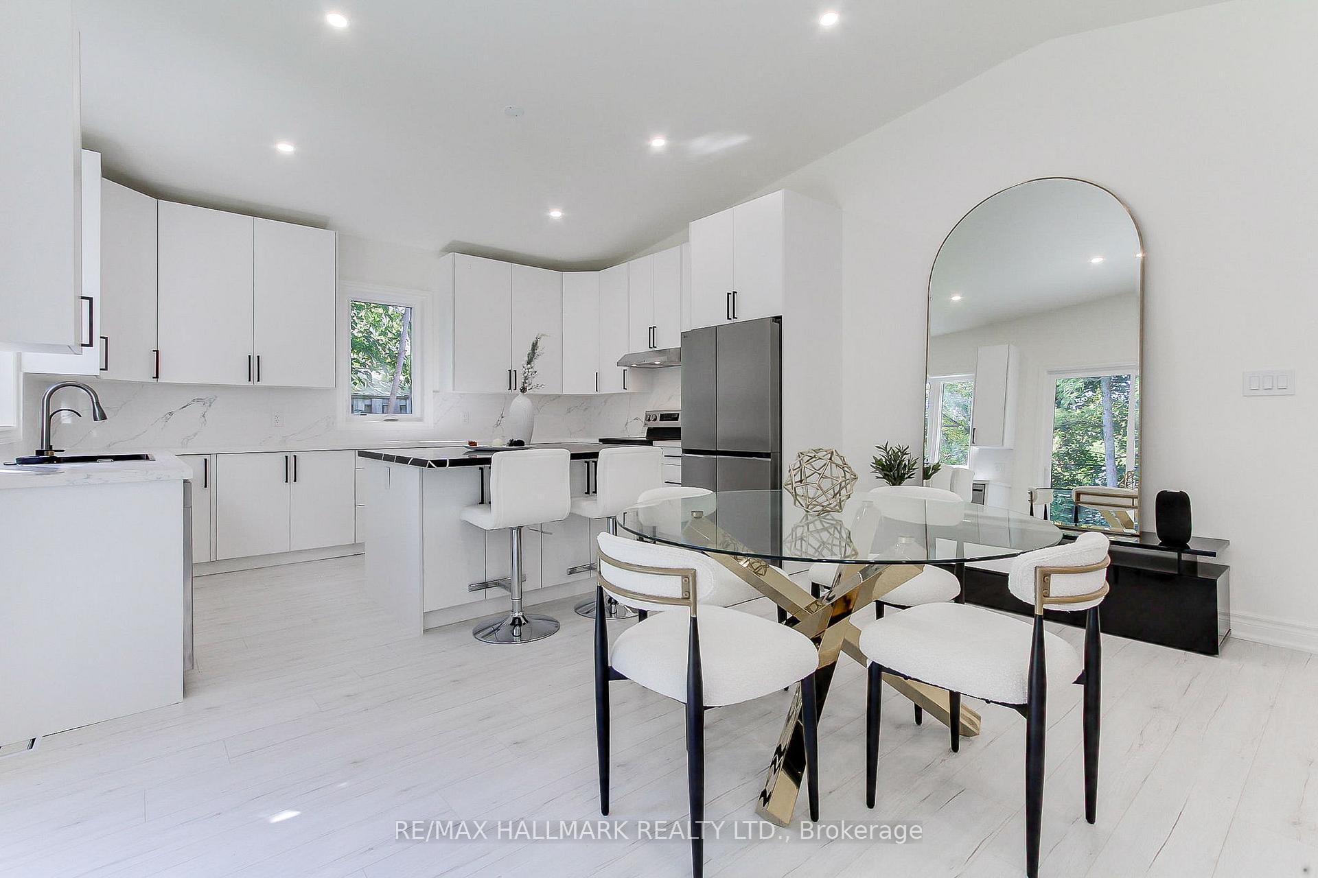 Photo 15 of 25 Knowles Crescent, Aurora, Aurora Highlands — HOMEH