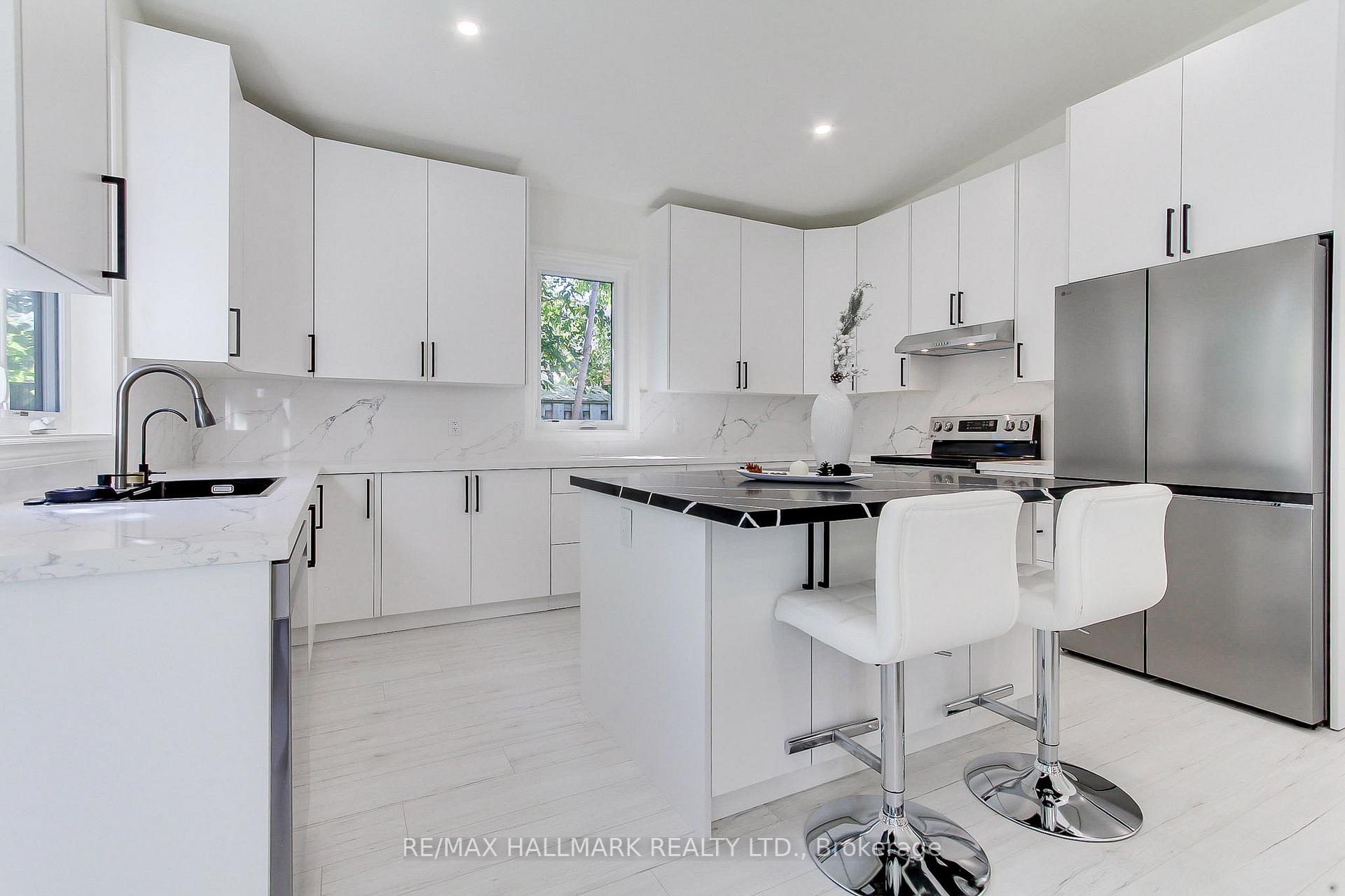 Photo 32 of 25 Knowles Crescent, Aurora, Aurora Highlands — HOMEH