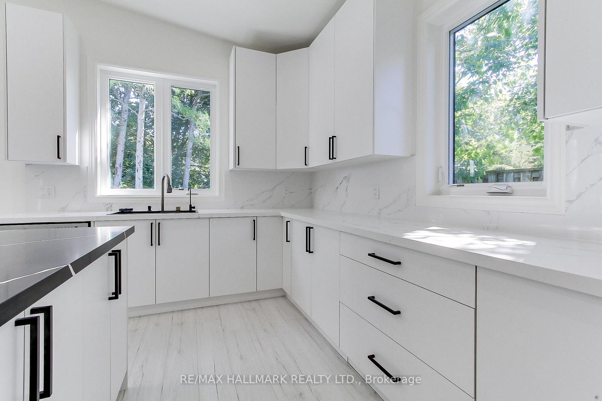Photo 18 of 25 Knowles Crescent, Aurora, Aurora Highlands — HOMEH
