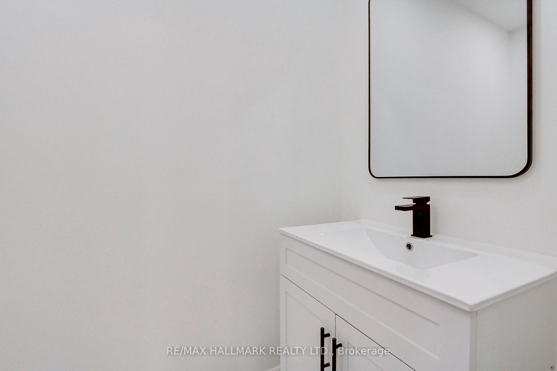 Photo 19 of 25 Knowles Crescent, Aurora, Aurora Highlands — HOMEH