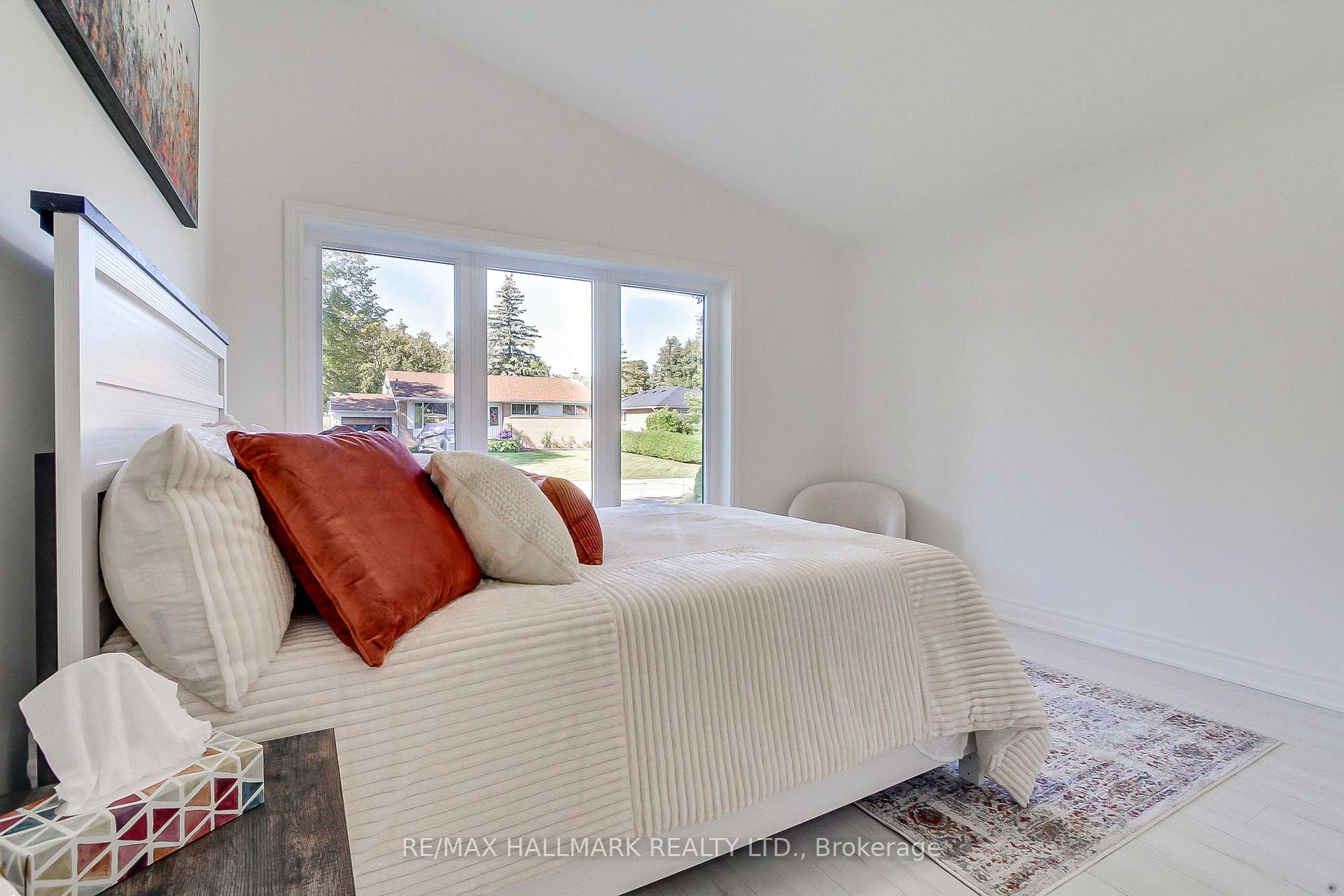 Photo 23 of 25 Knowles Crescent, Aurora, Aurora Highlands — HOMEH