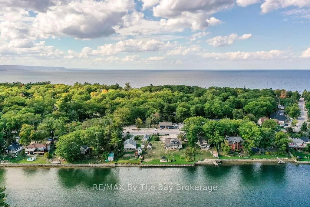 Photo 1 of Unit 3, 1067 Mosley Street, Wasaga Beach — HOMEH