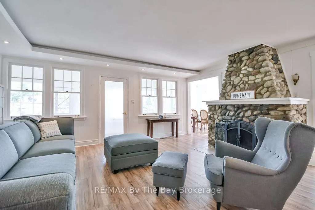 Photo 8 of Unit 3, 1067 Mosley Street, Wasaga Beach — HOMEH