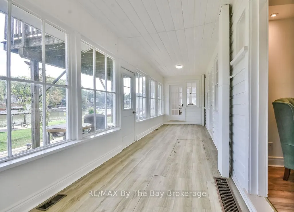 Photo 11 of Unit 3, 1067 Mosley Street, Wasaga Beach — HOMEH