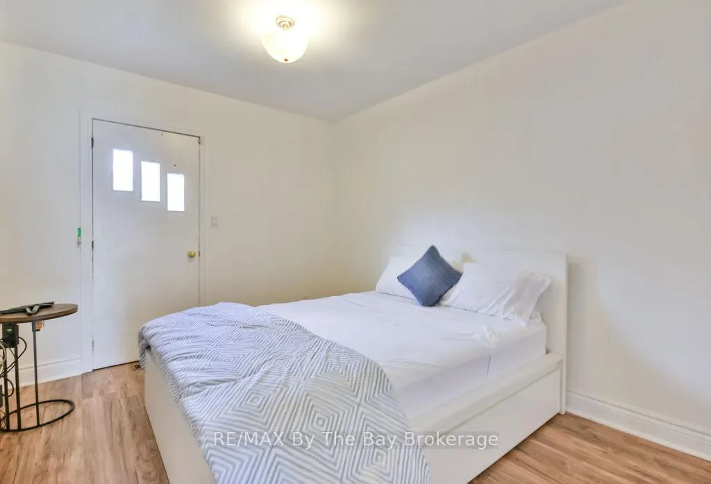 Photo 15 of Unit 3, 1067 Mosley Street, Wasaga Beach — HOMEH