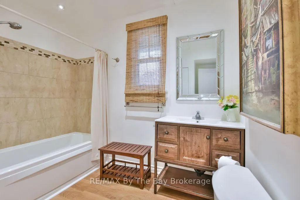 Photo 17 of Unit 3, 1067 Mosley Street, Wasaga Beach — HOMEH