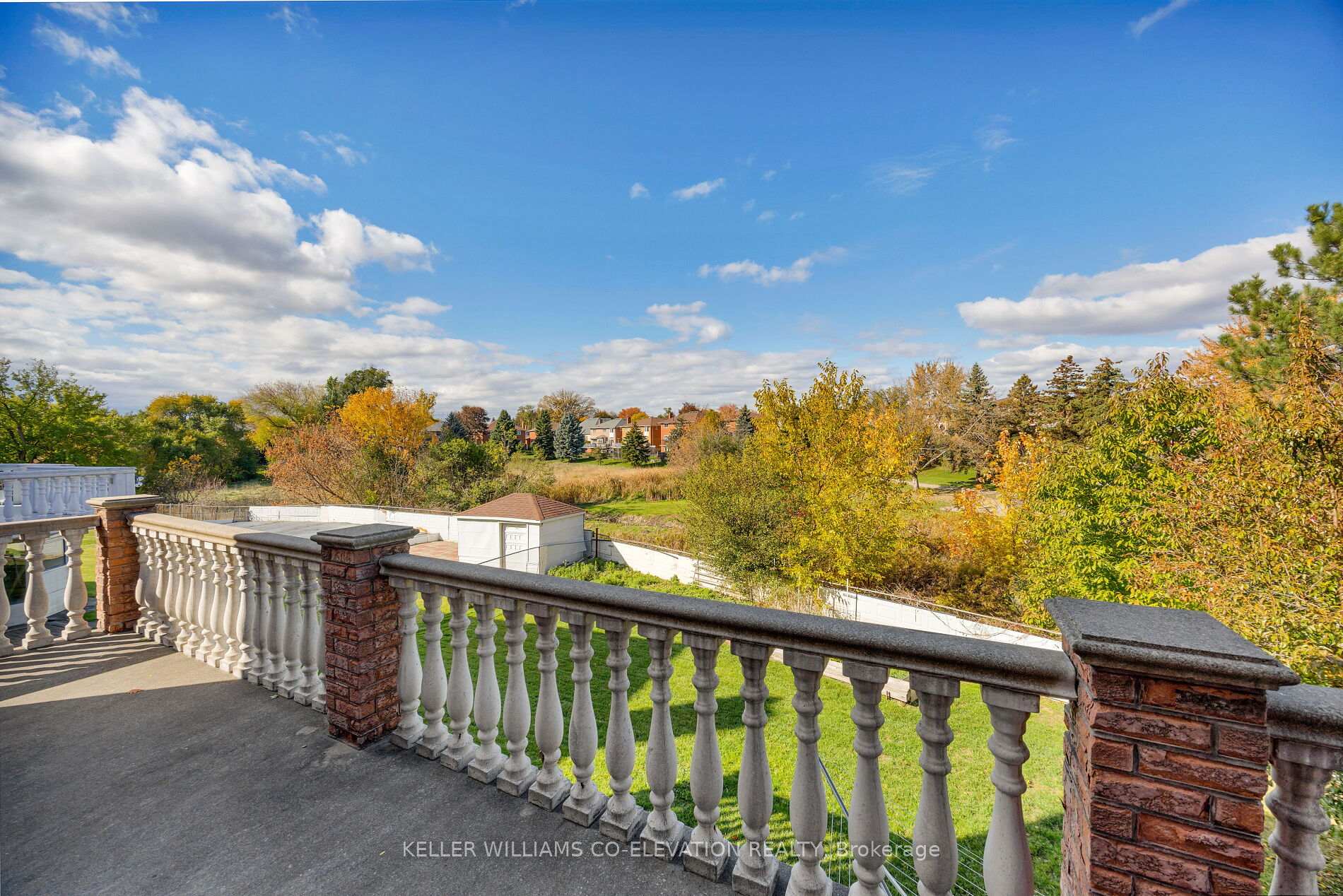 Photo 17 of 73 Queenston Crescent, Vaughan, East Woodbridge — HOMEH