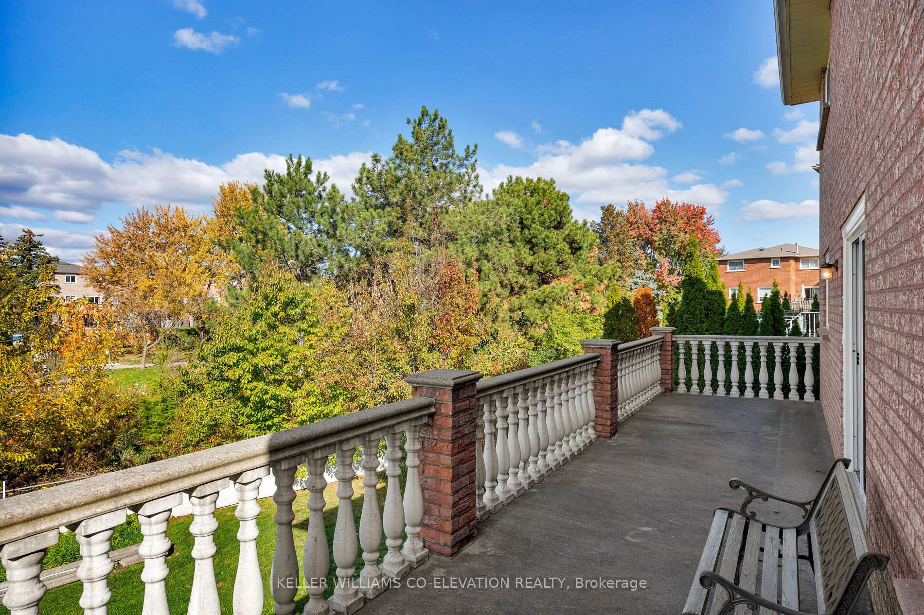 Photo 18 of 73 Queenston Crescent, Vaughan, East Woodbridge — HOMEH