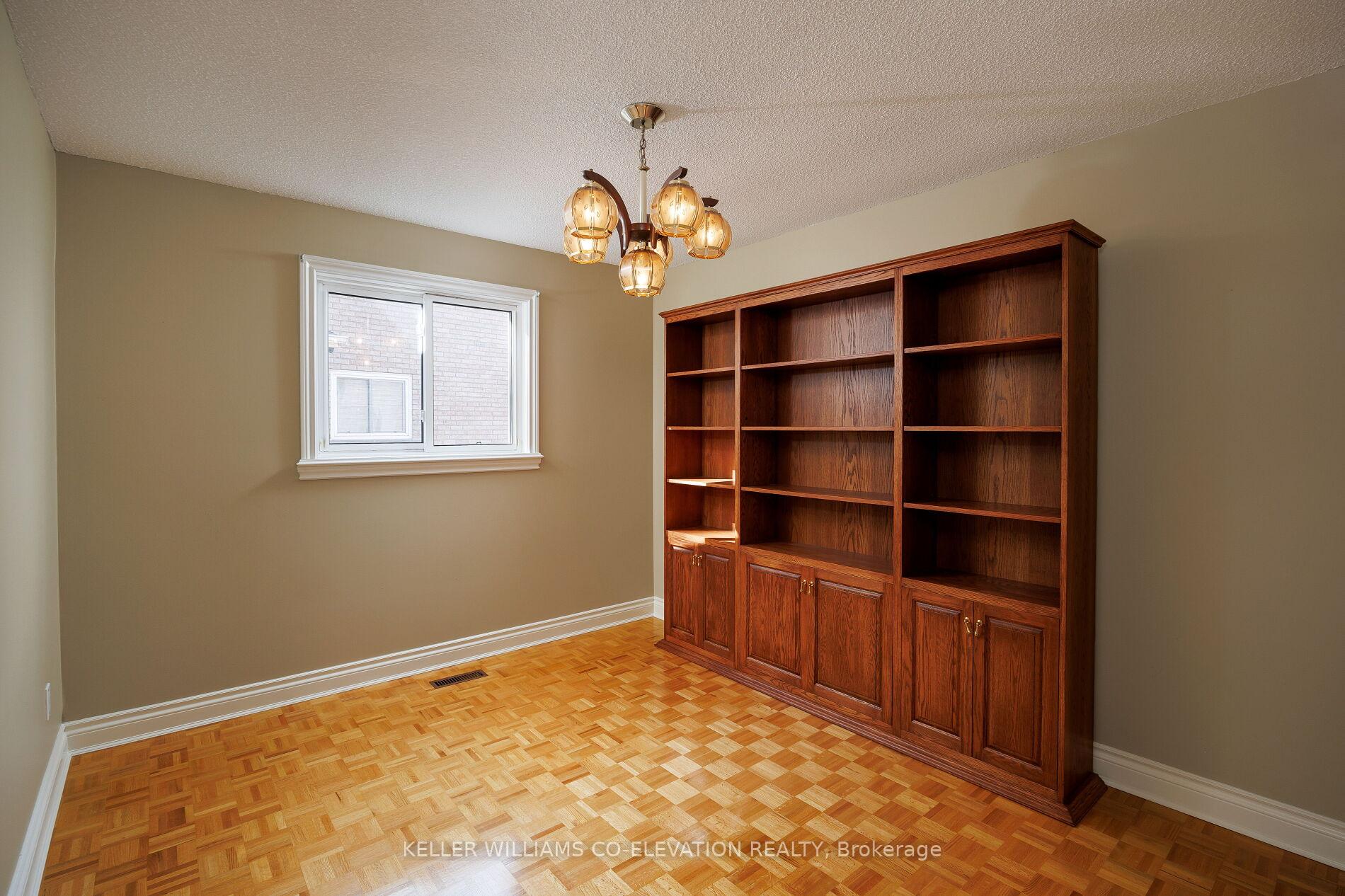Photo 21 of 73 Queenston Crescent, Vaughan, East Woodbridge — HOMEH