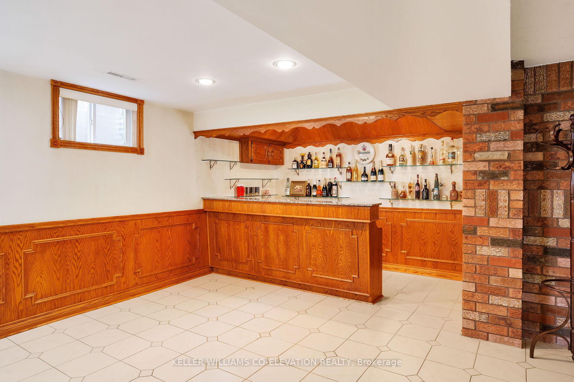 Photo 38 of 73 Queenston Crescent, Vaughan, East Woodbridge — HOMEH