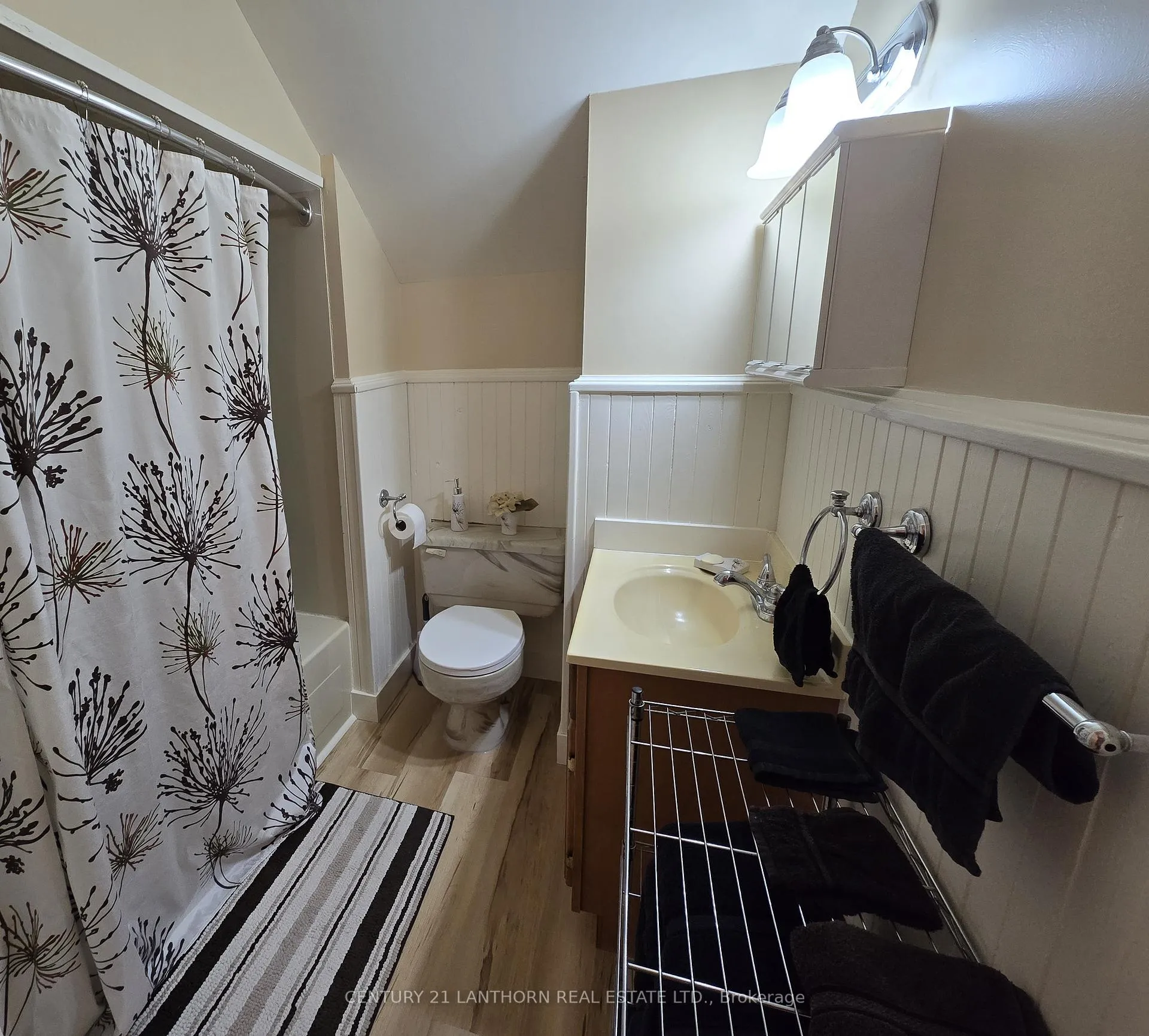 Photo 23 of 175 Hall Settlement Road, Belleville, Thurlow Ward — HOMEH