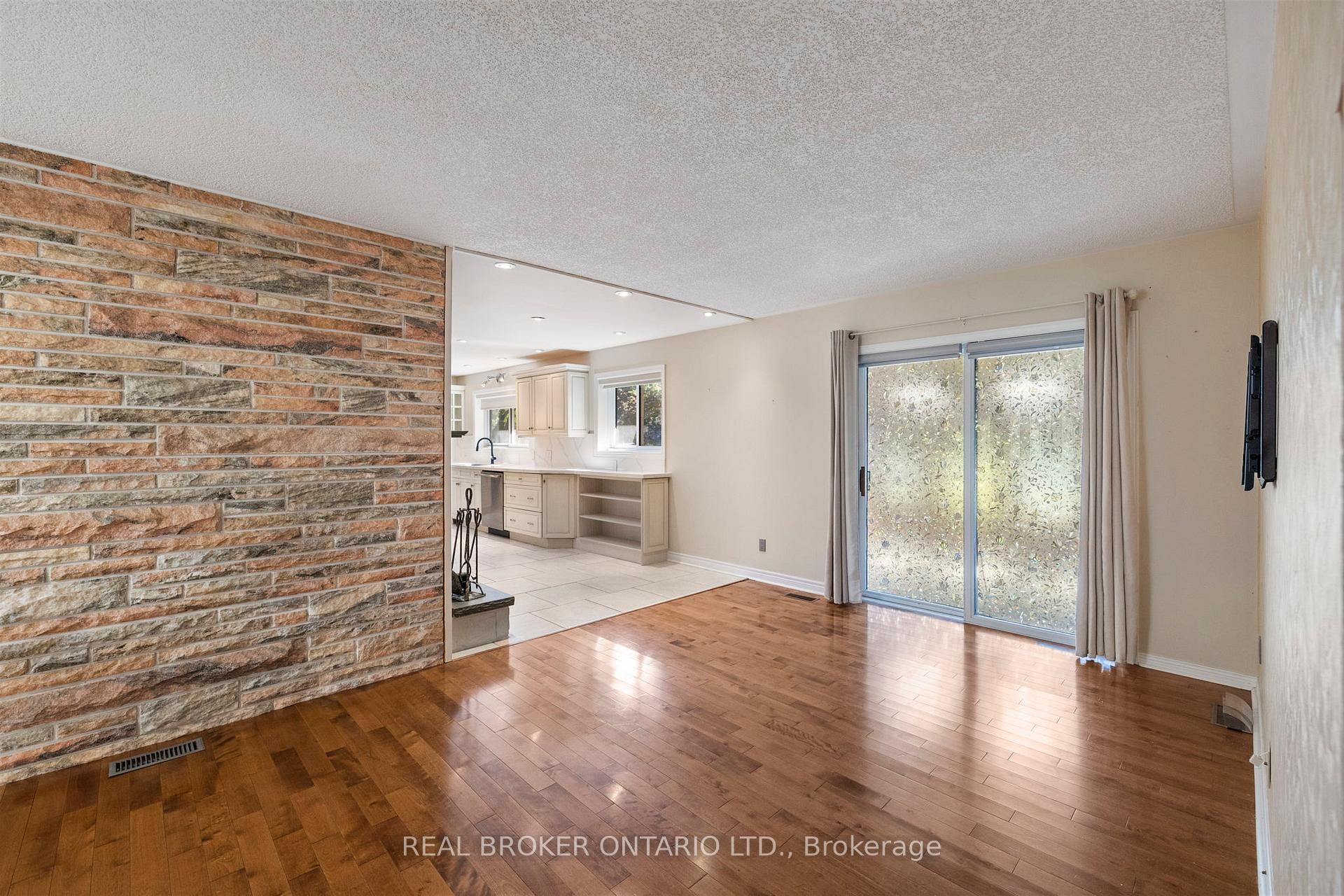 Photo 7 of 309 Wagg Road, Uxbridge, Rural Uxbridge — HOMEH
