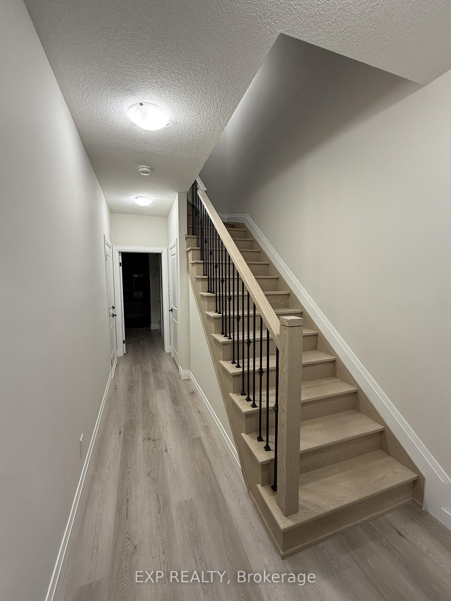 Photo 1 of 3 Keystone Trail, Welland, Lincoln/Crowland — HOMEH