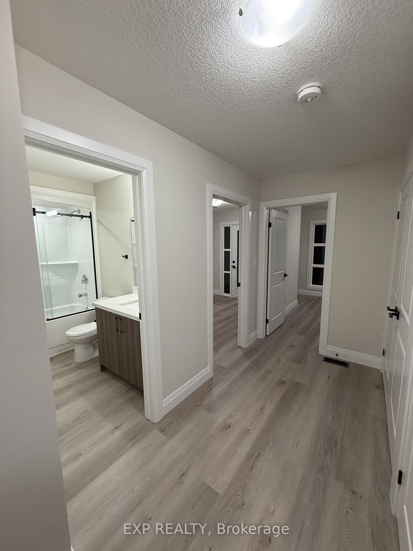 Photo 18 of 3 Keystone Trail, Welland, Lincoln/Crowland — HOMEH