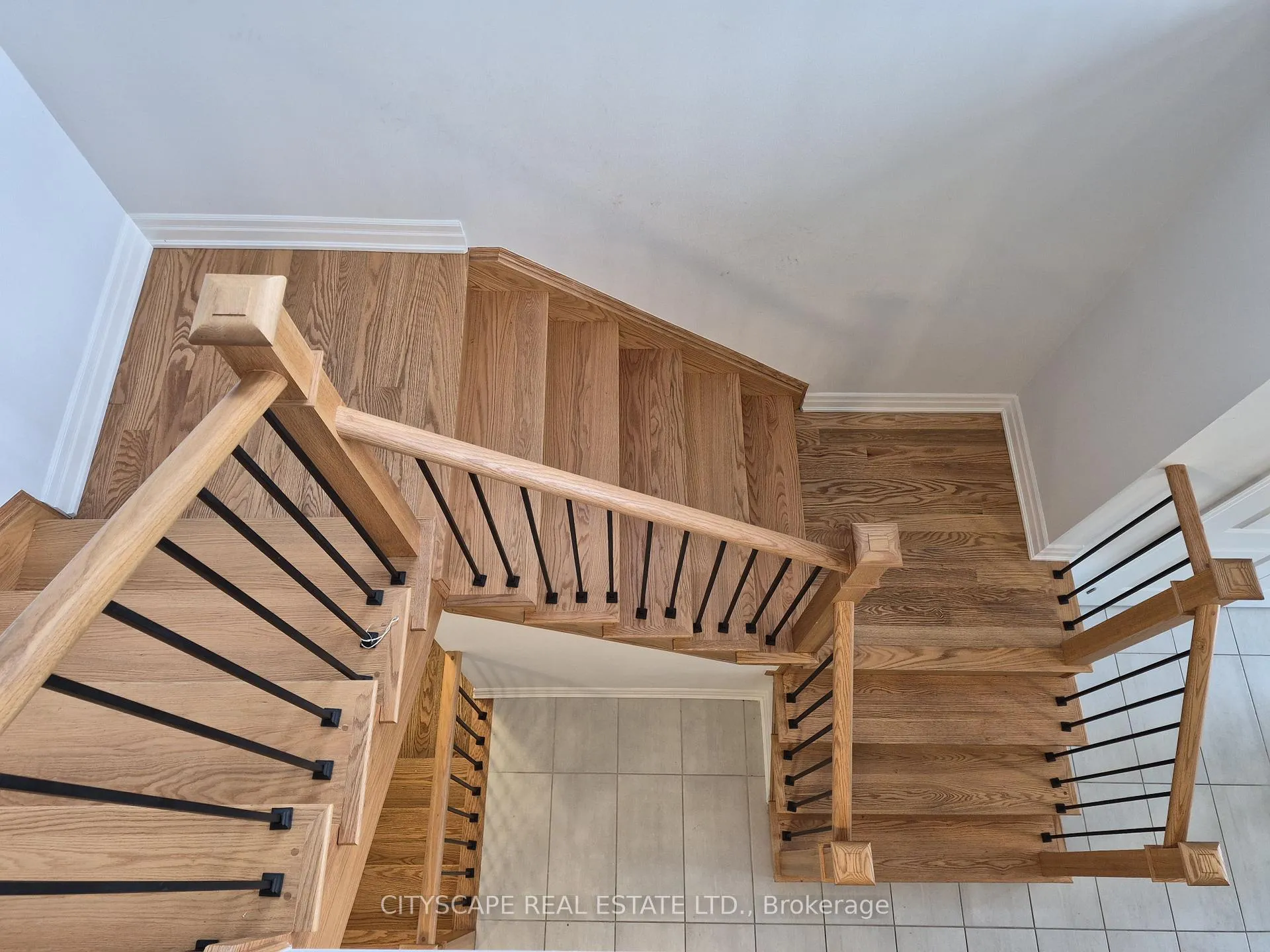 Photo 21 of 19 Rosanne Circle, Wasaga Beach — HOMEH