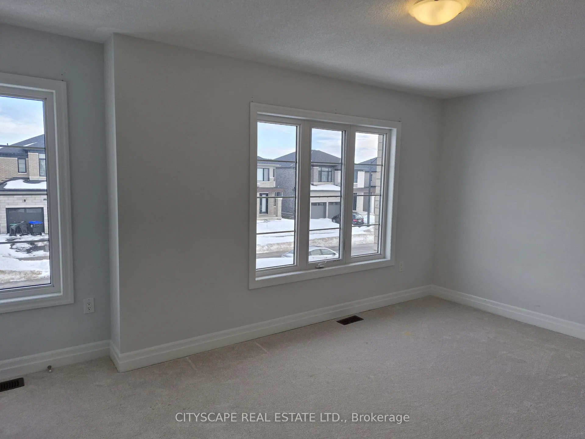 Photo 30 of 19 Rosanne Circle, Wasaga Beach — HOMEH