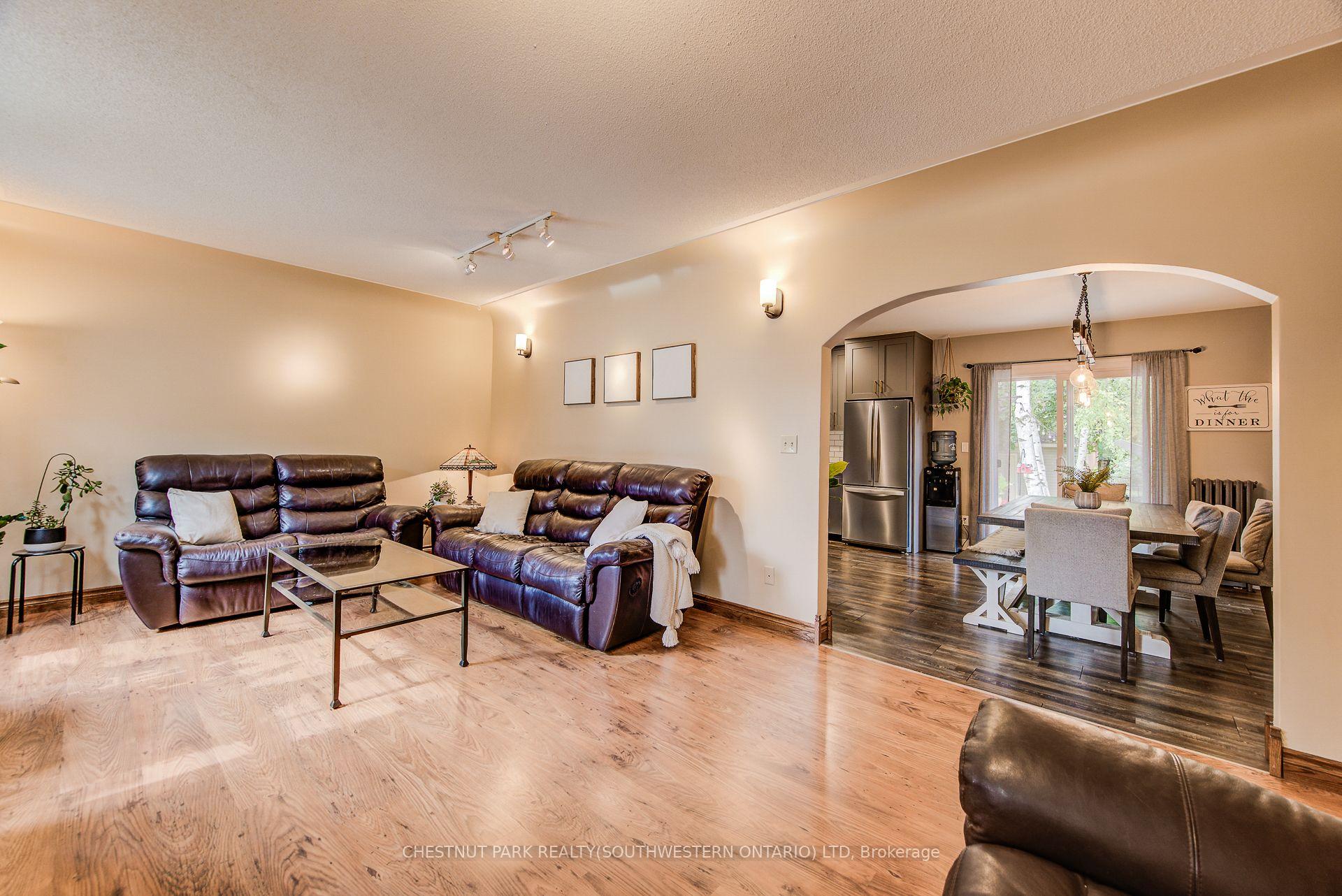 Photo 6 of 1105 Queen's Bush Road, Wellesley — HOMEH