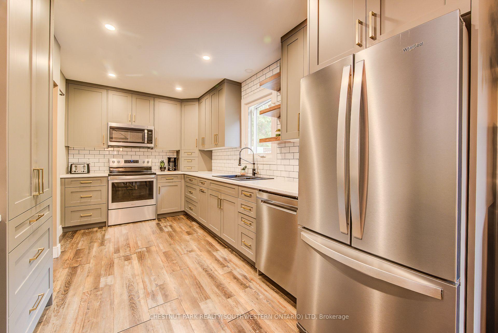Photo 10 of 1105 Queen's Bush Road, Wellesley — HOMEH