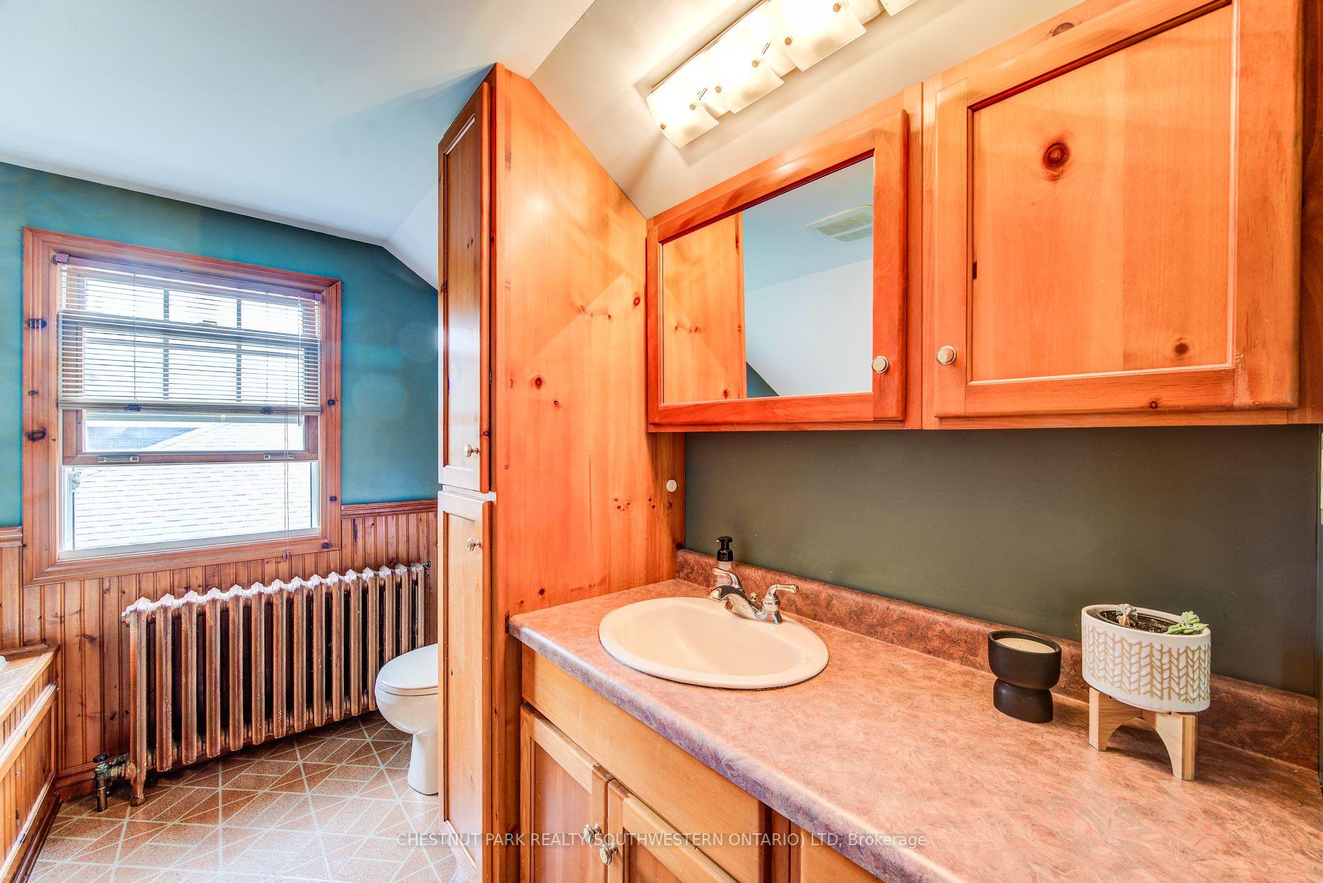 Photo 27 of 1105 Queen's Bush Road, Wellesley — HOMEH