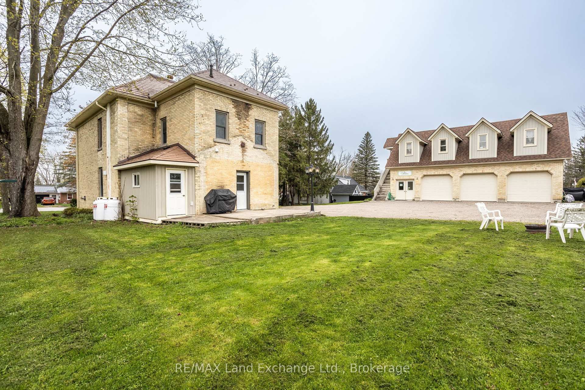 Photo 18 of 175 Queen Street S, Arran-Elderslie — HOMEH