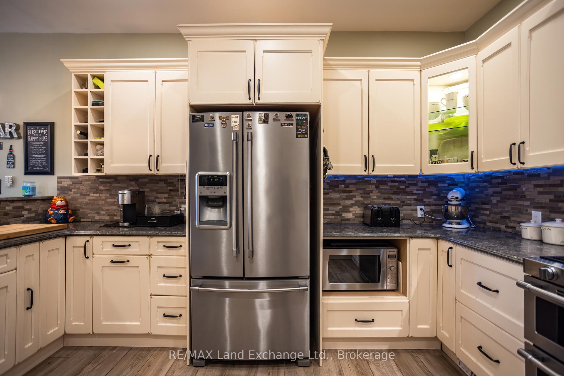 Photo 17 of 175 Queen Street S, Arran-Elderslie — HOMEH