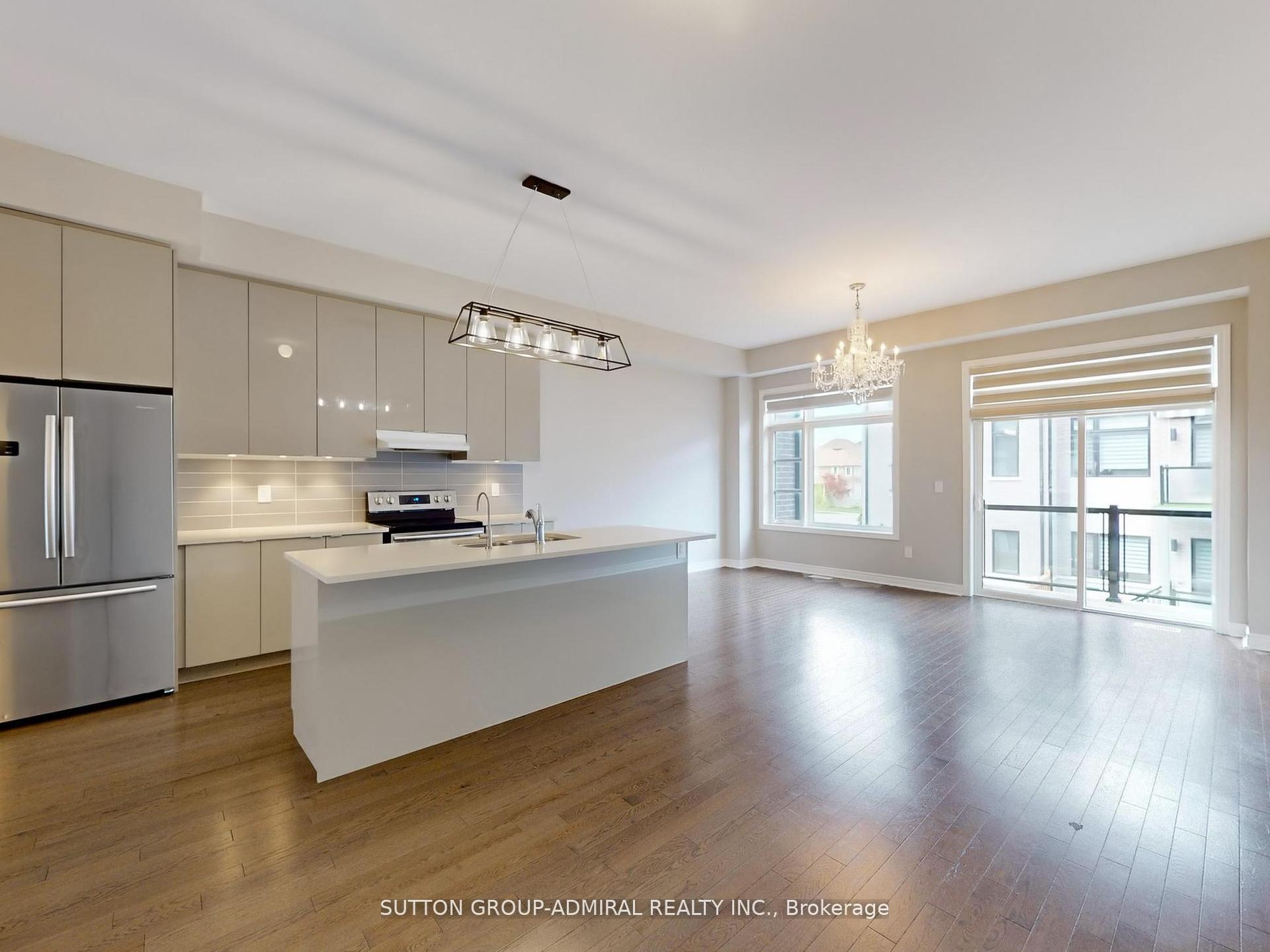 Photo 12 of 70 Laskin Drive, Vaughan, Patterson — HOMEH