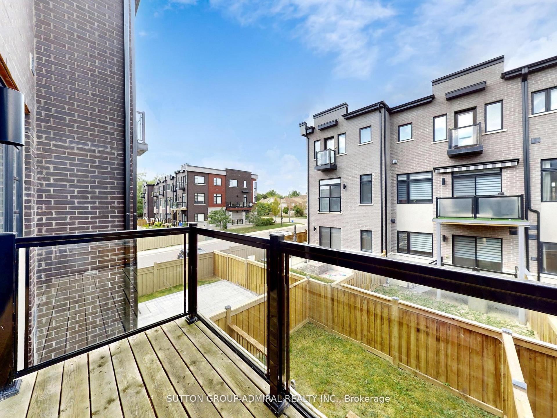 Photo 35 of 70 Laskin Drive, Vaughan, Patterson — HOMEH