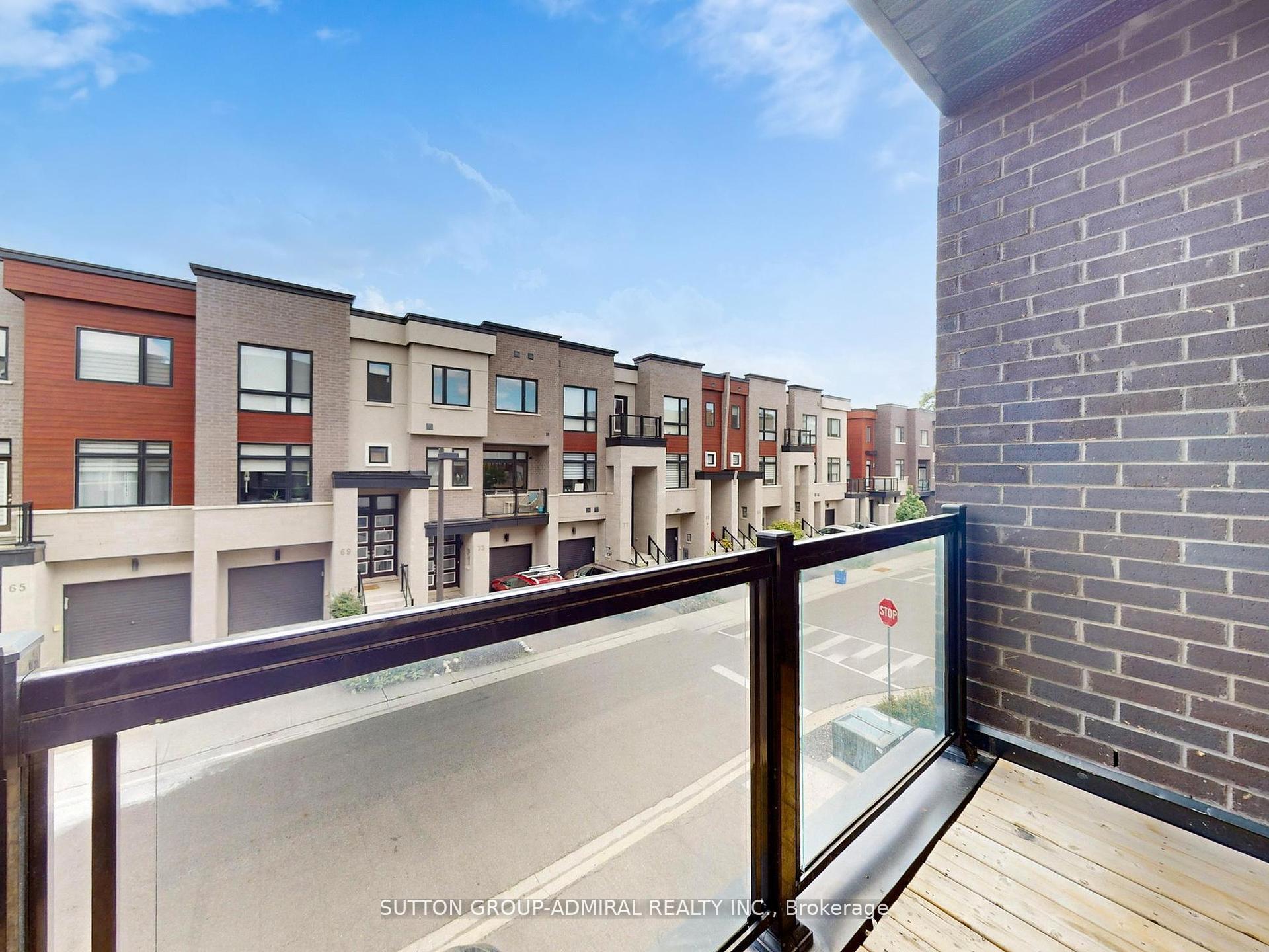 Photo 36 of 70 Laskin Drive, Vaughan, Patterson — HOMEH