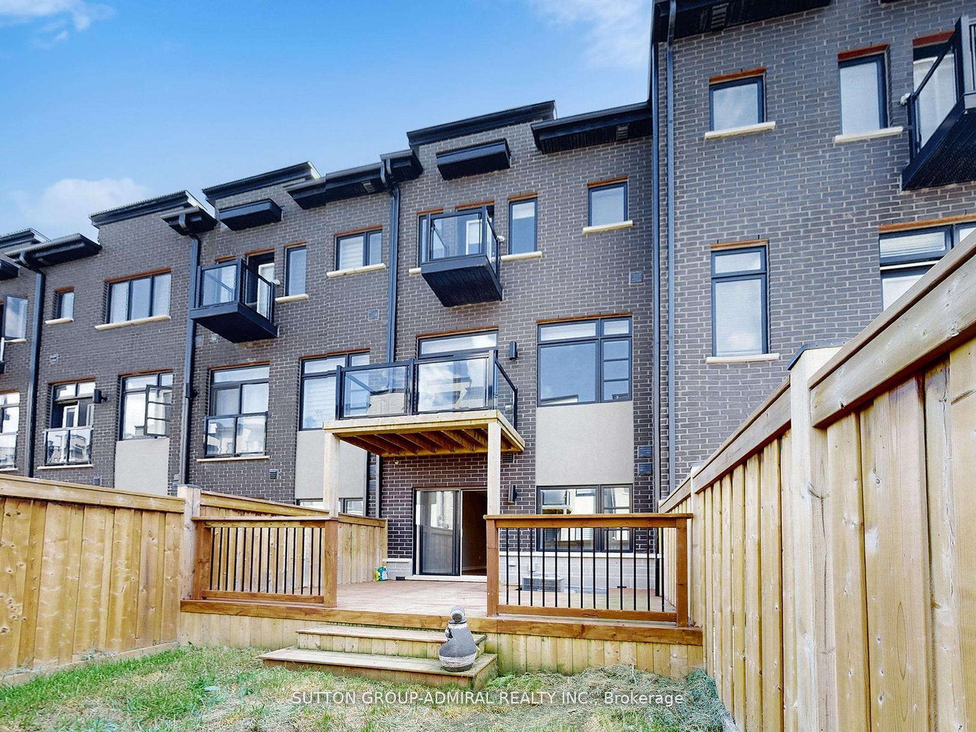 Photo 38 of 70 Laskin Drive, Vaughan, Patterson — HOMEH
