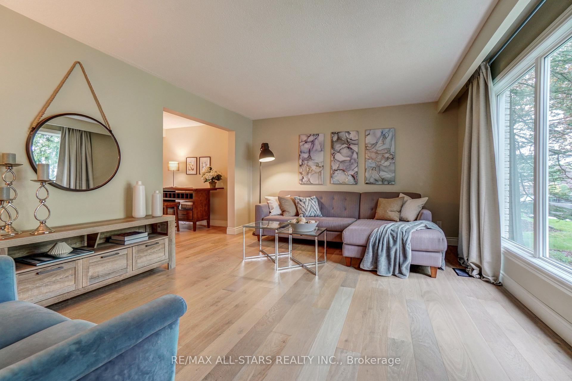 Photo 7 of 6 Wilson Street, Uxbridge — HOMEH