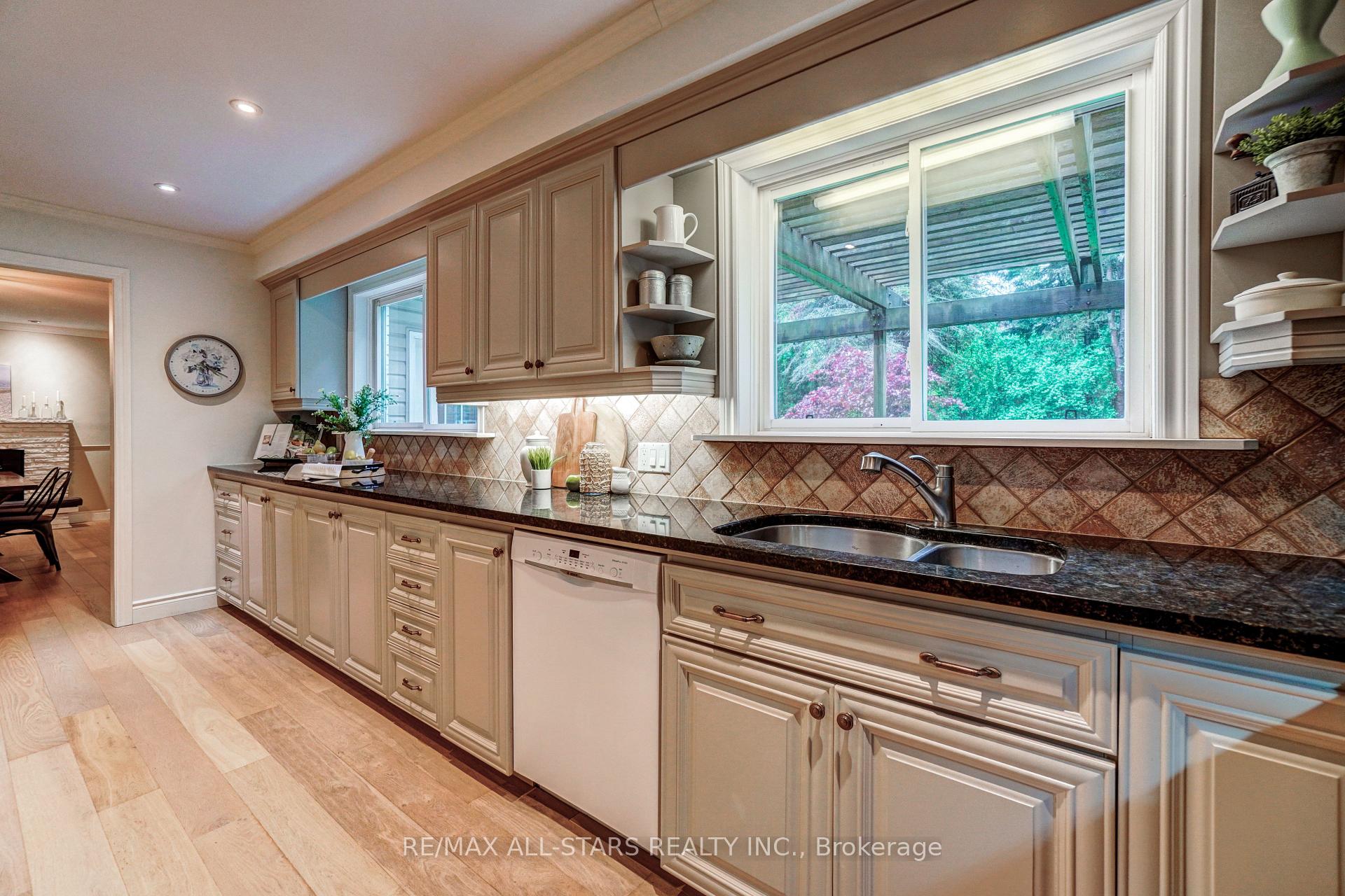 Photo 12 of 6 Wilson Street, Uxbridge — HOMEH