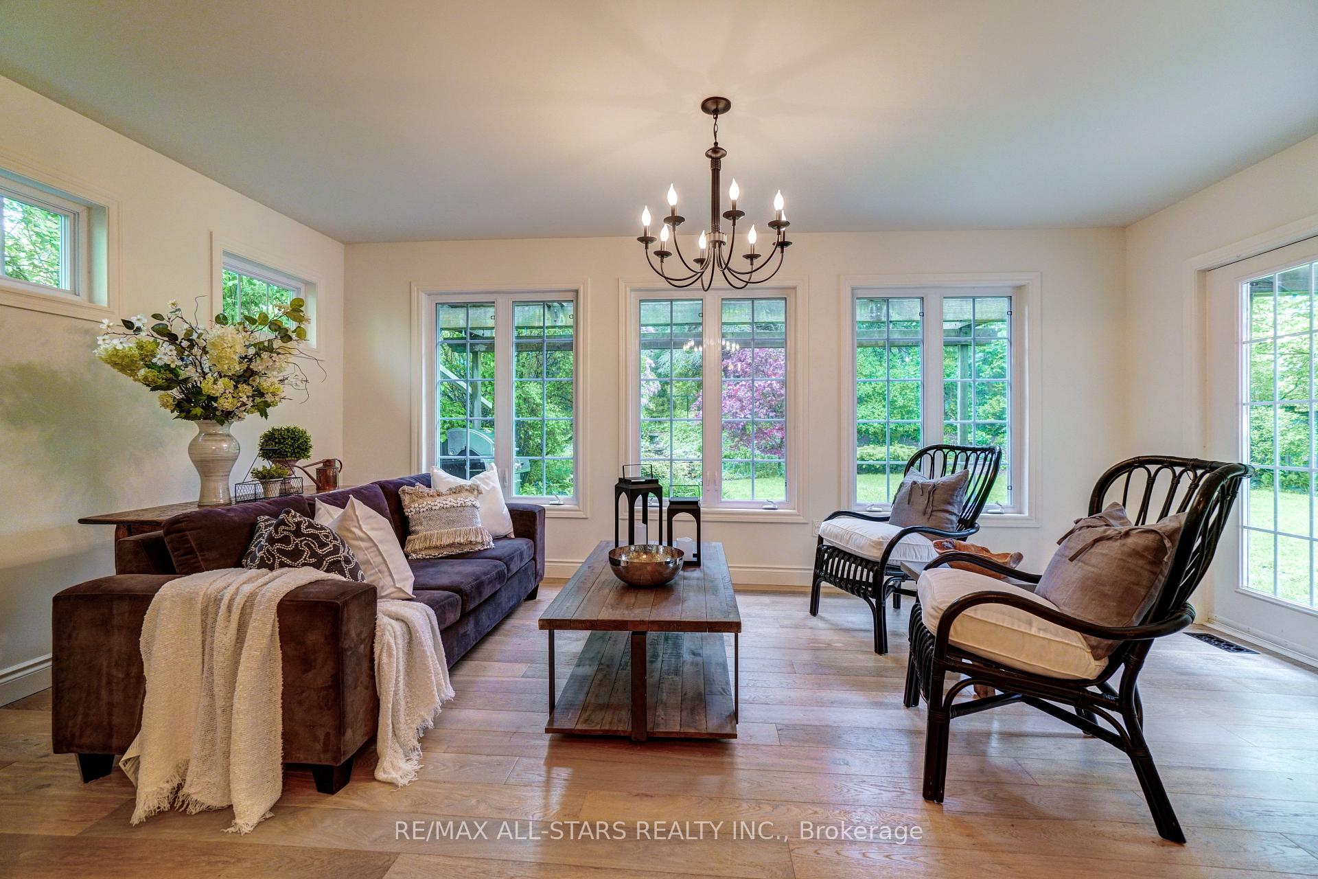 Photo 16 of 6 Wilson Street, Uxbridge — HOMEH
