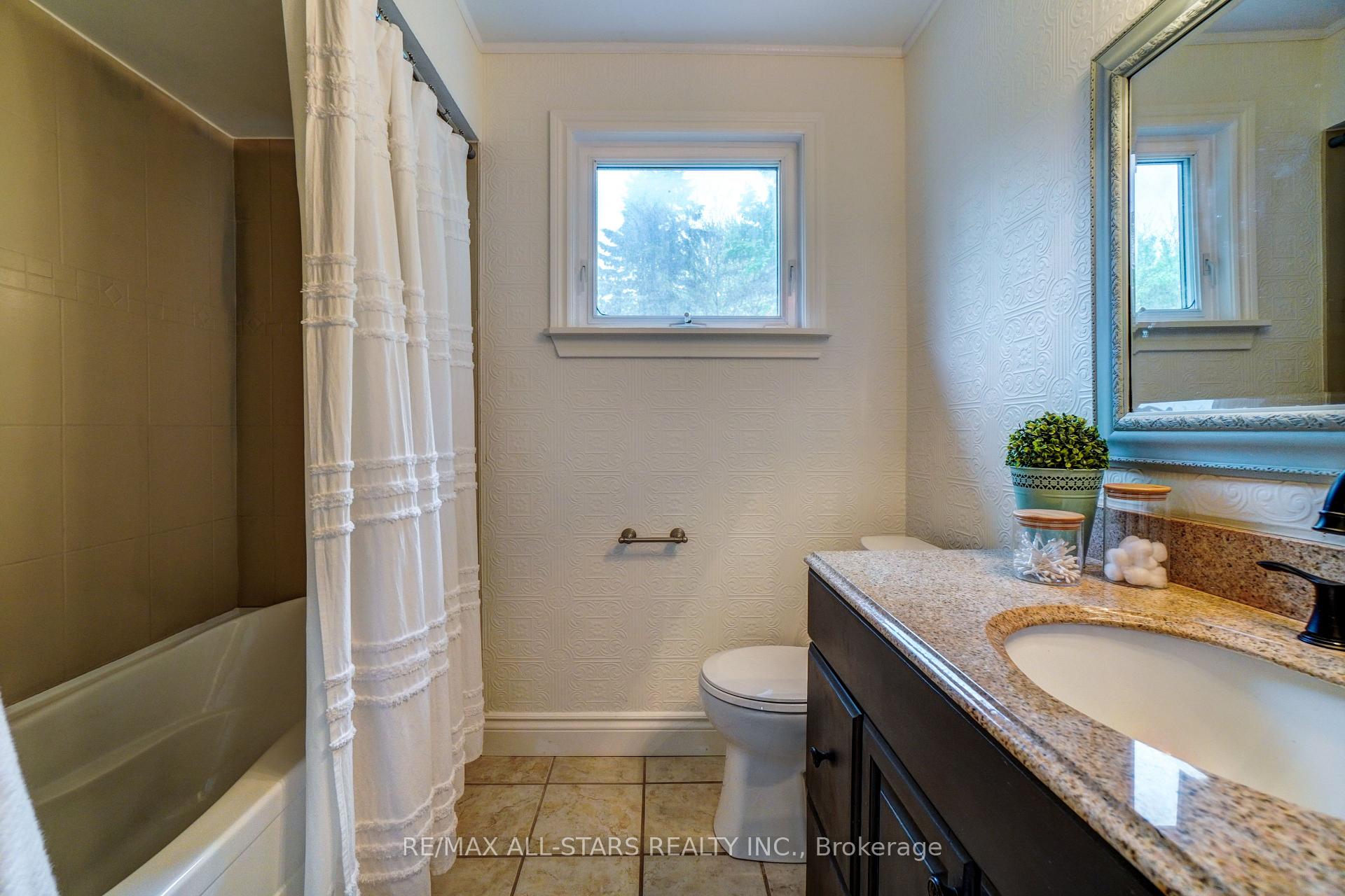 Photo 26 of 6 Wilson Street, Uxbridge — HOMEH