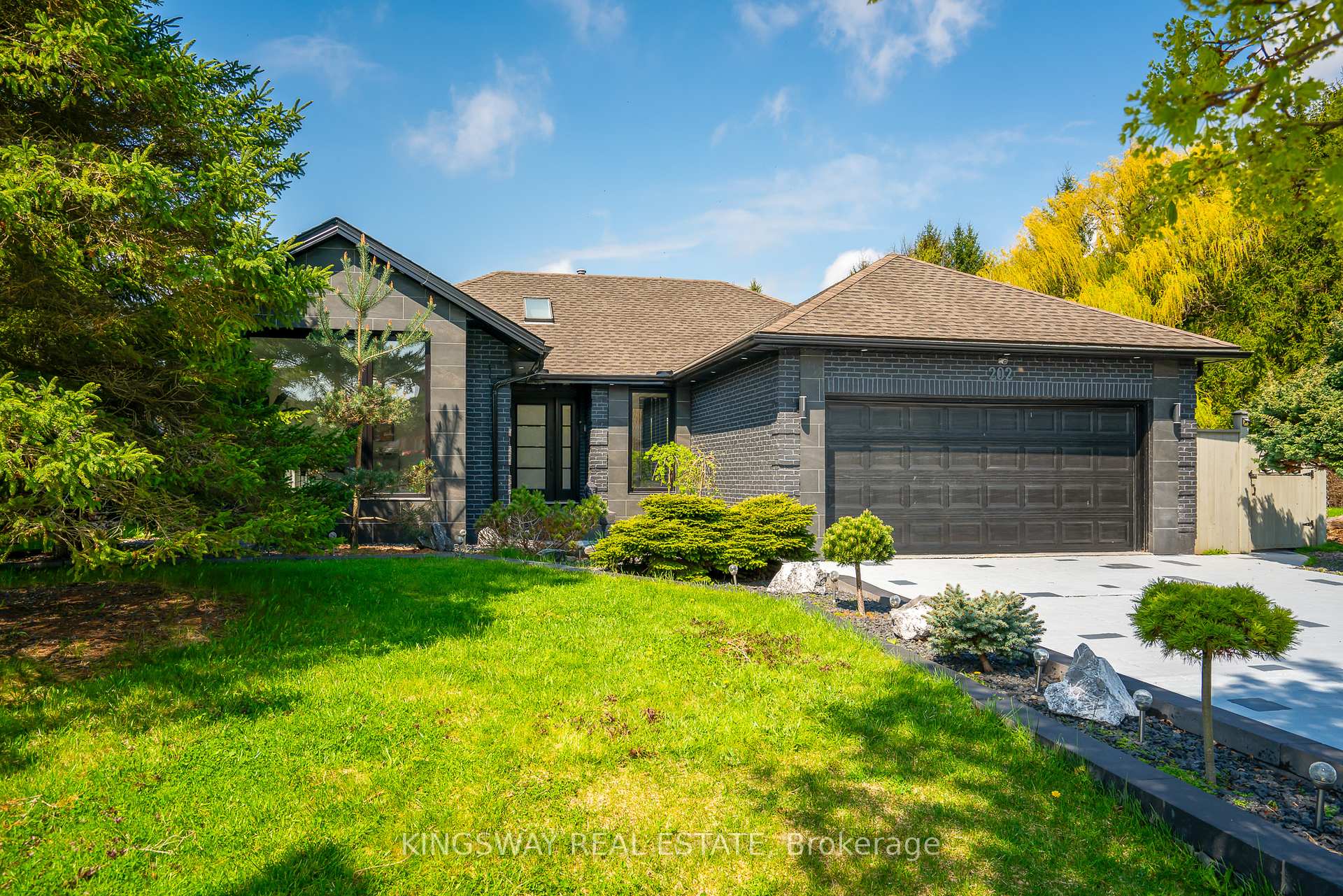 Photo 1 of 202 Michael Drive, Welland, N. Welland — HOMEH