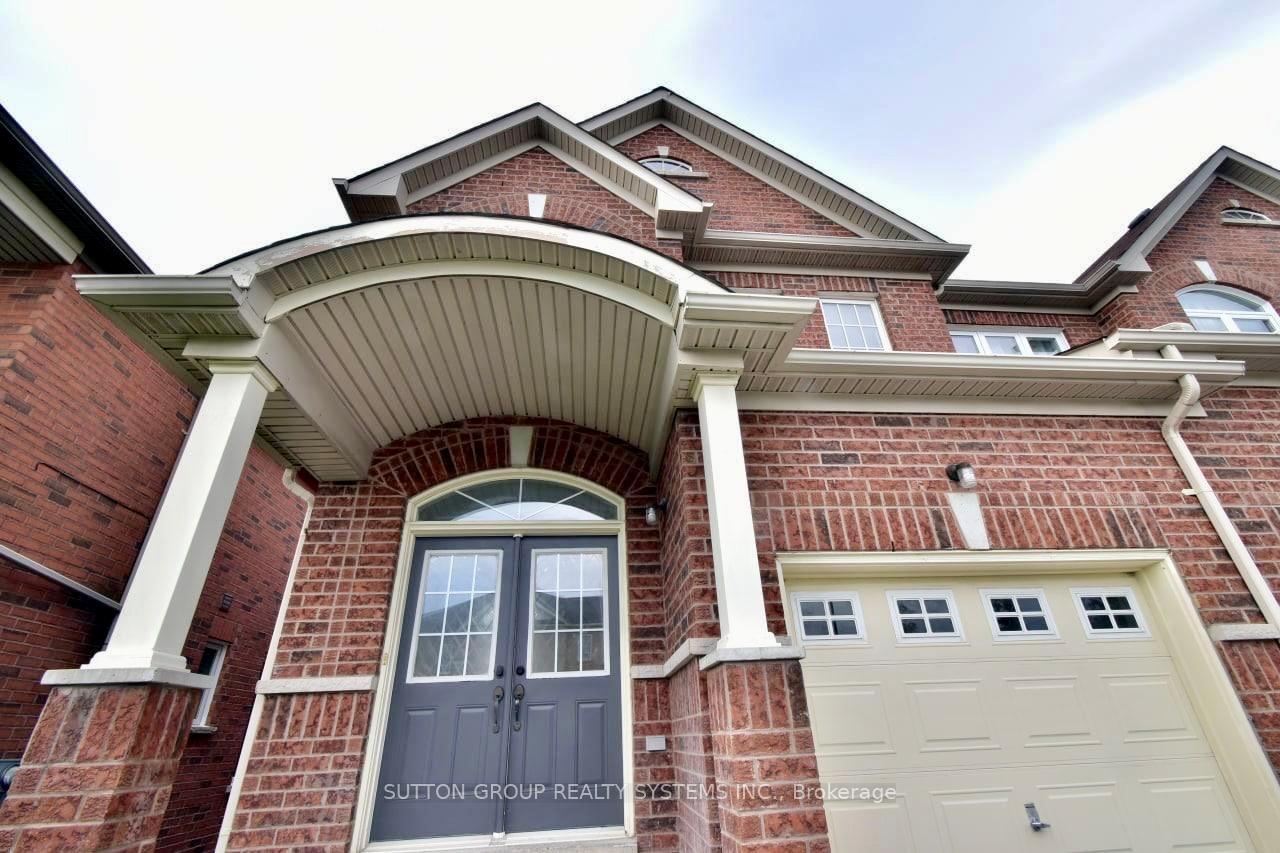 Photo 2 of 107 Laramie Crescent, Vaughan, Patterson — HOMEH