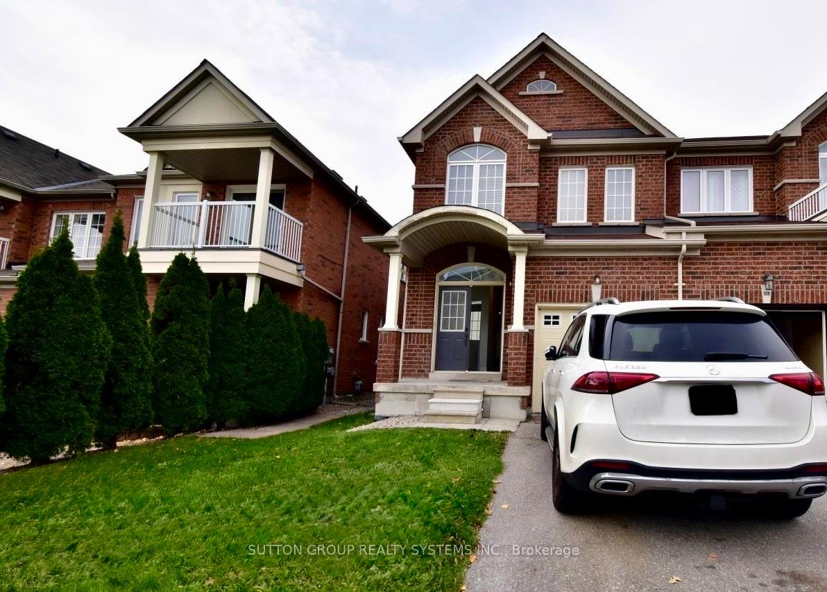 Photo 3 of 107 Laramie Crescent, Vaughan, Patterson — HOMEH
