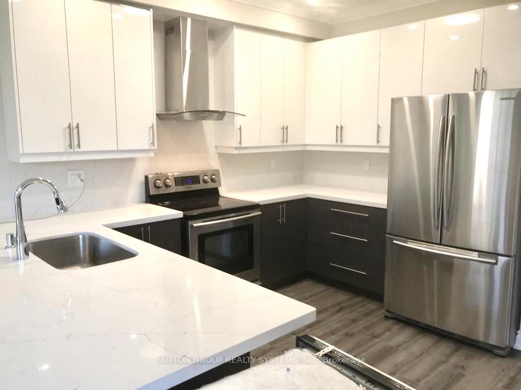 Photo 15 of 107 Laramie Crescent, Vaughan, Patterson — HOMEH