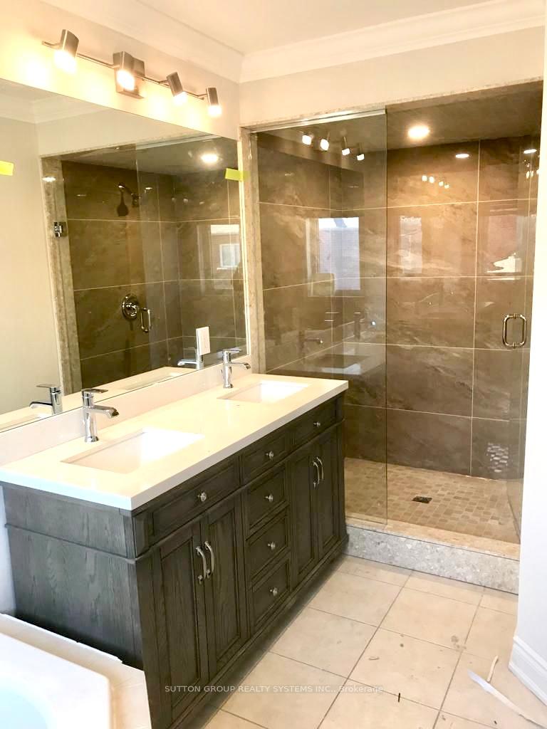 Photo 21 of 107 Laramie Crescent, Vaughan, Patterson — HOMEH