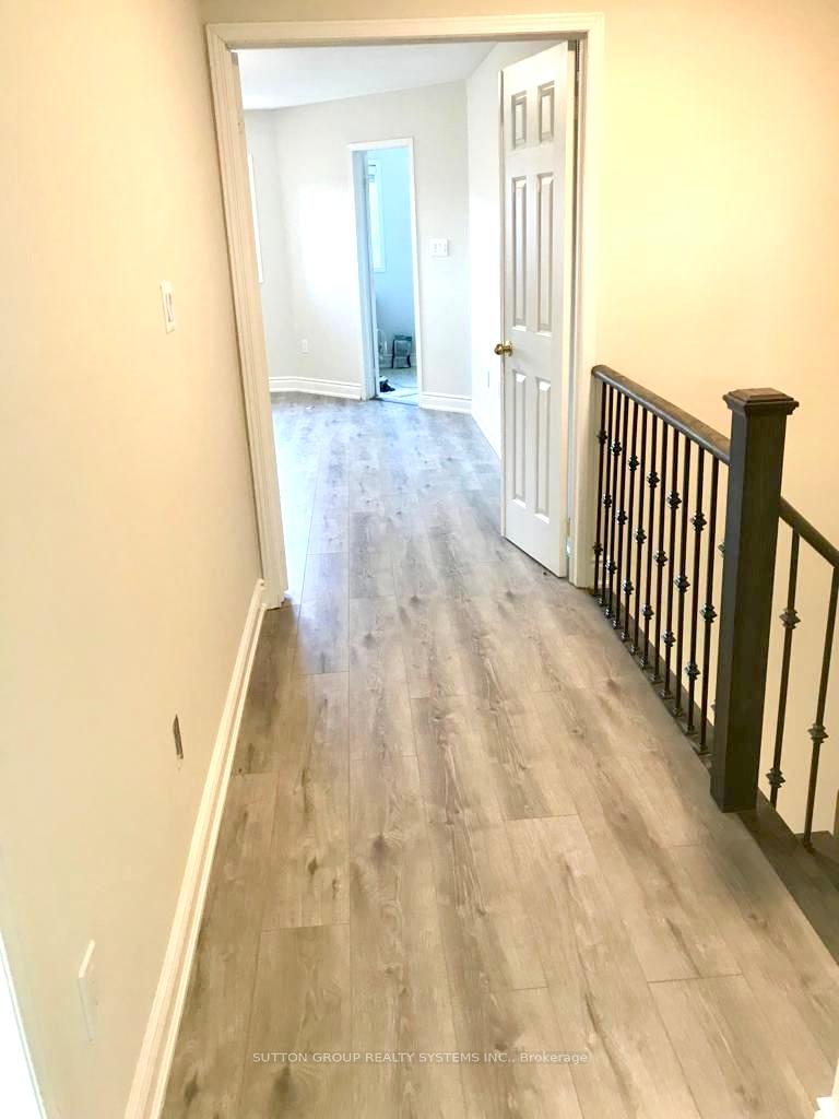 Photo 22 of 107 Laramie Crescent, Vaughan, Patterson — HOMEH