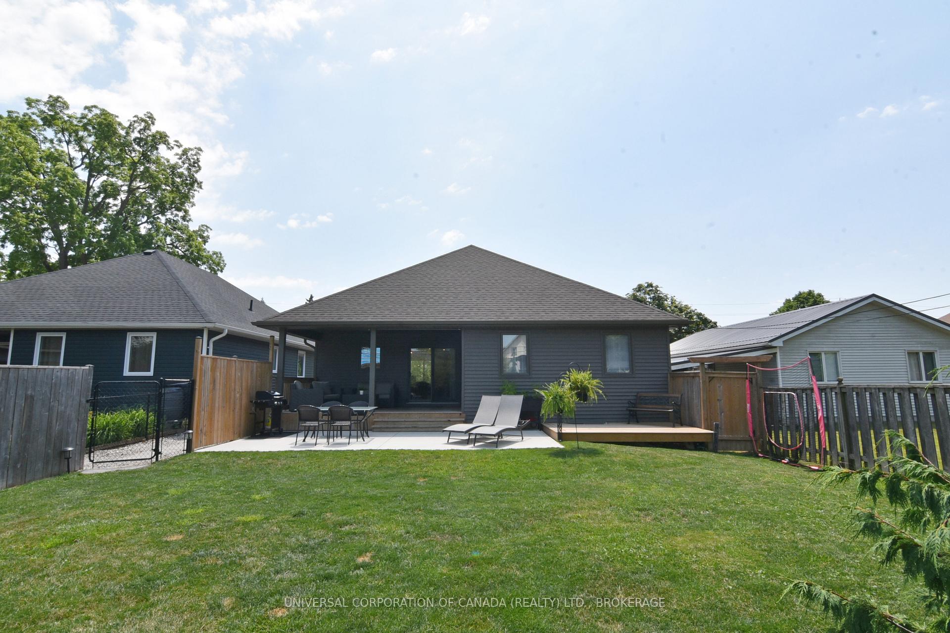 Photo 36 of 269 Sydenham Street E, Aylmer — HOMEH
